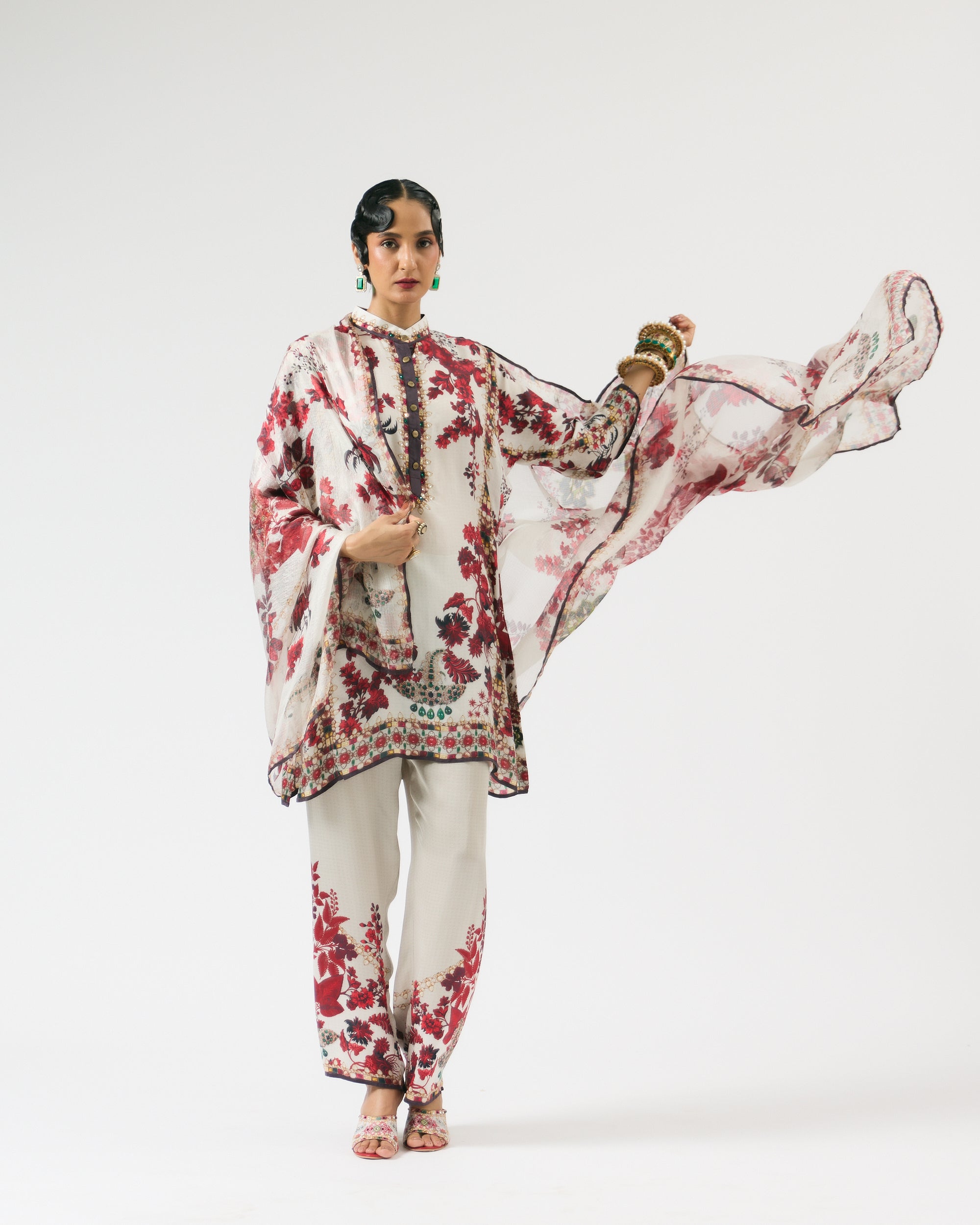 Nizam : Ghazal - Ivory/Red
