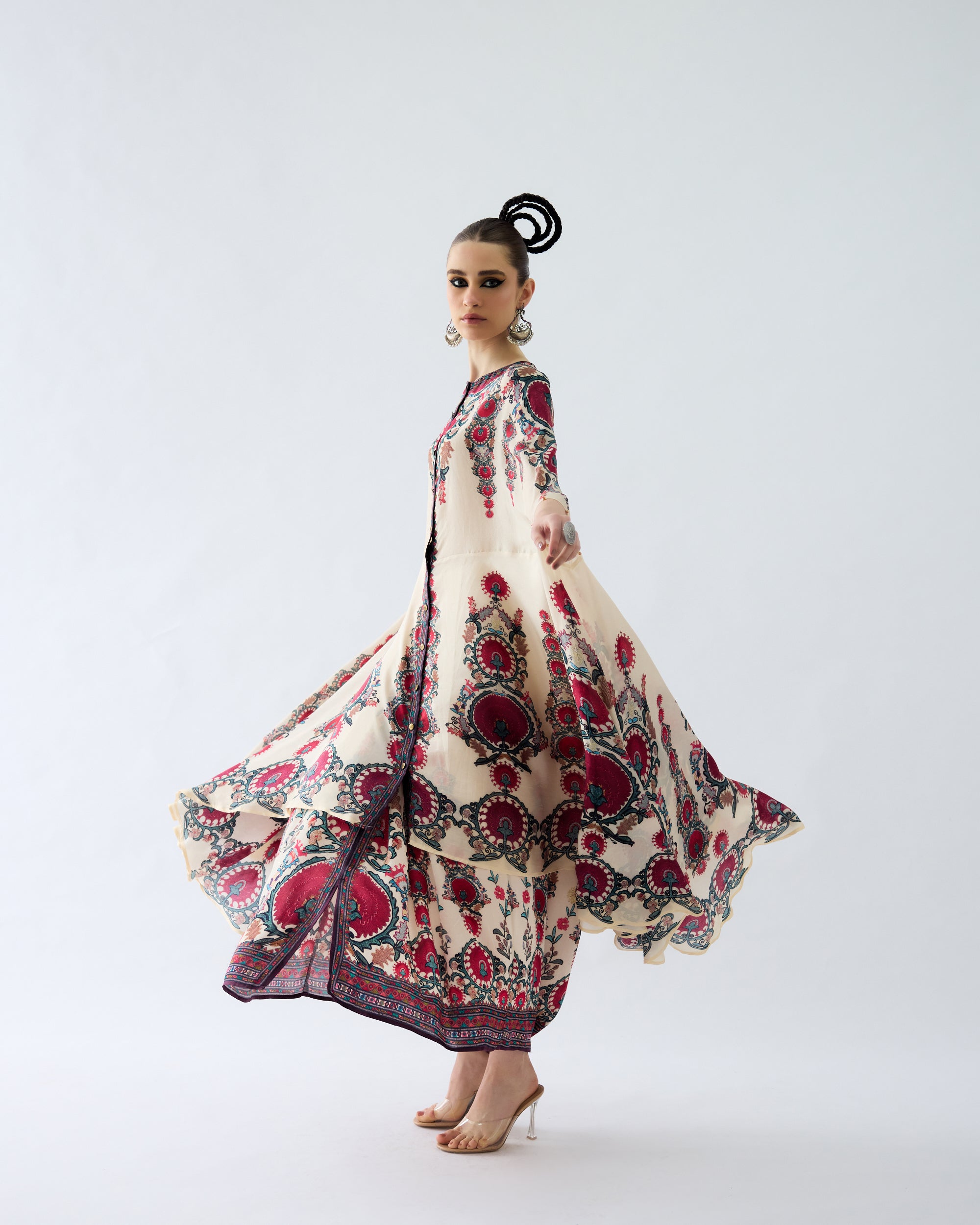 Bukhara : Caprice/Surilee - Maroon