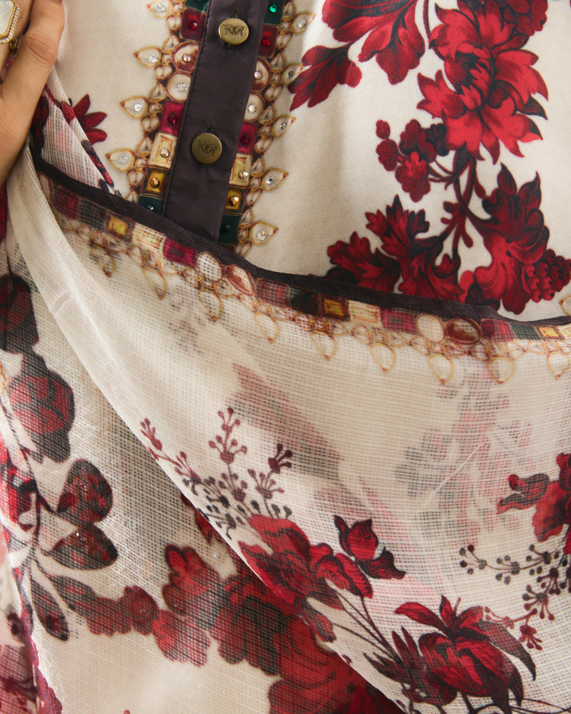 Nizam : Ghazal - Ivory/Red
