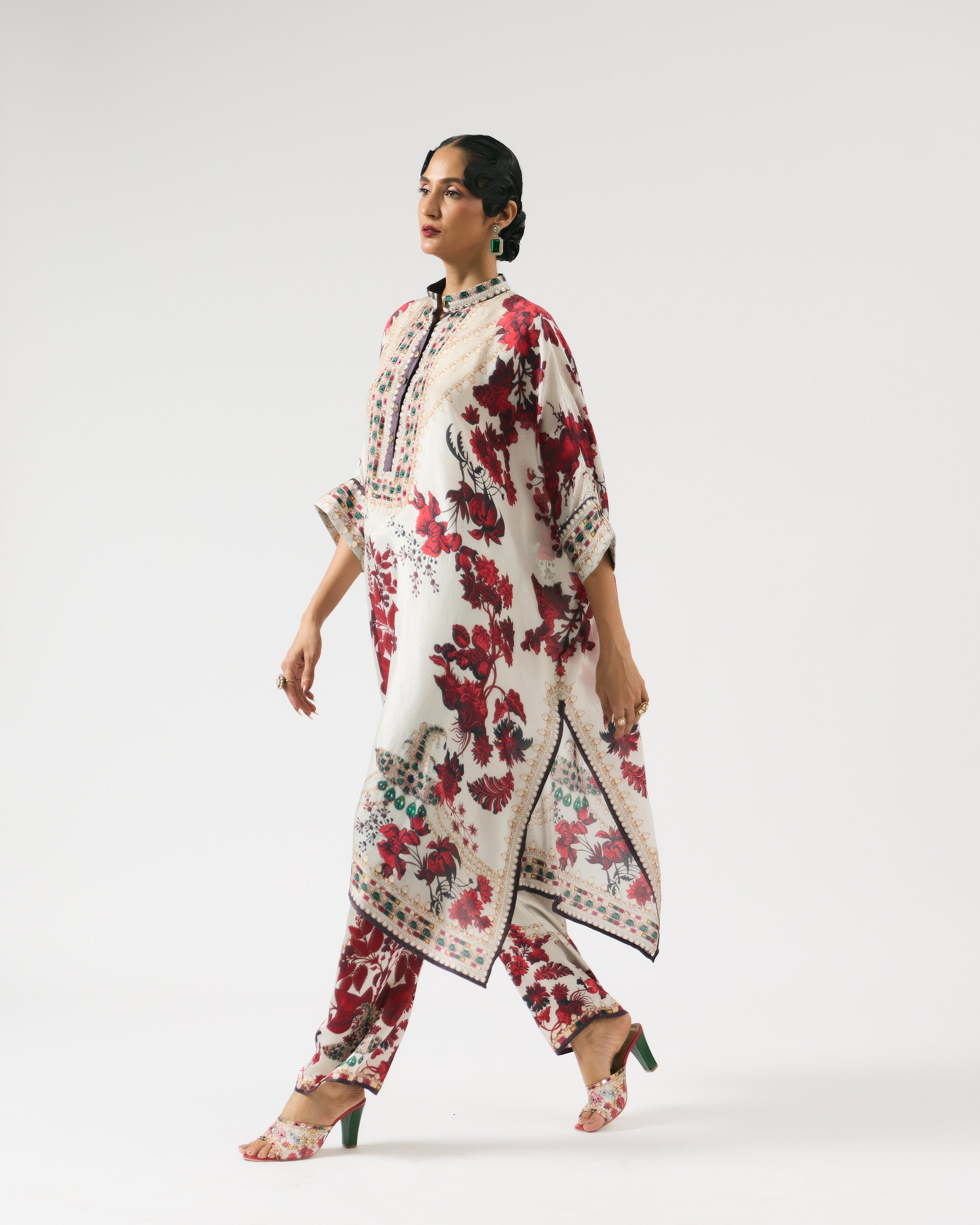 Nizam : Chantelle - Ivory/Red
