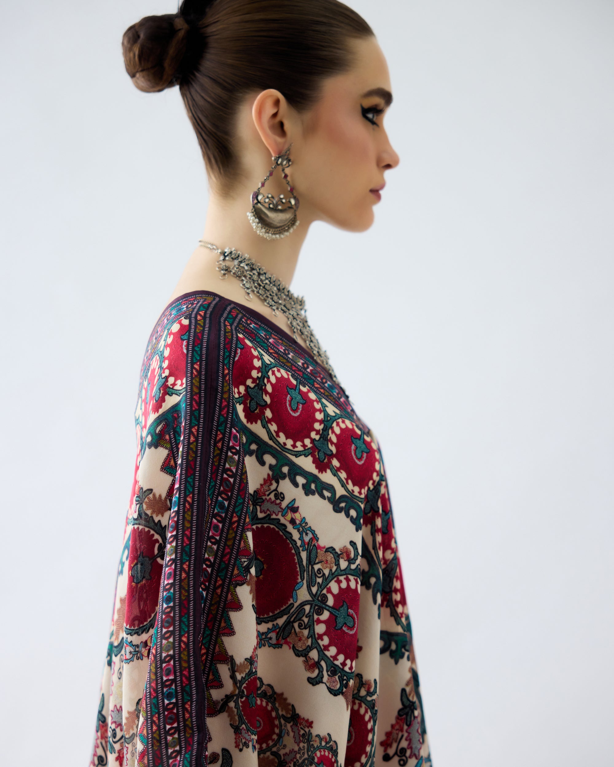 Bukhara : Dalilah/Surilee - Maroon