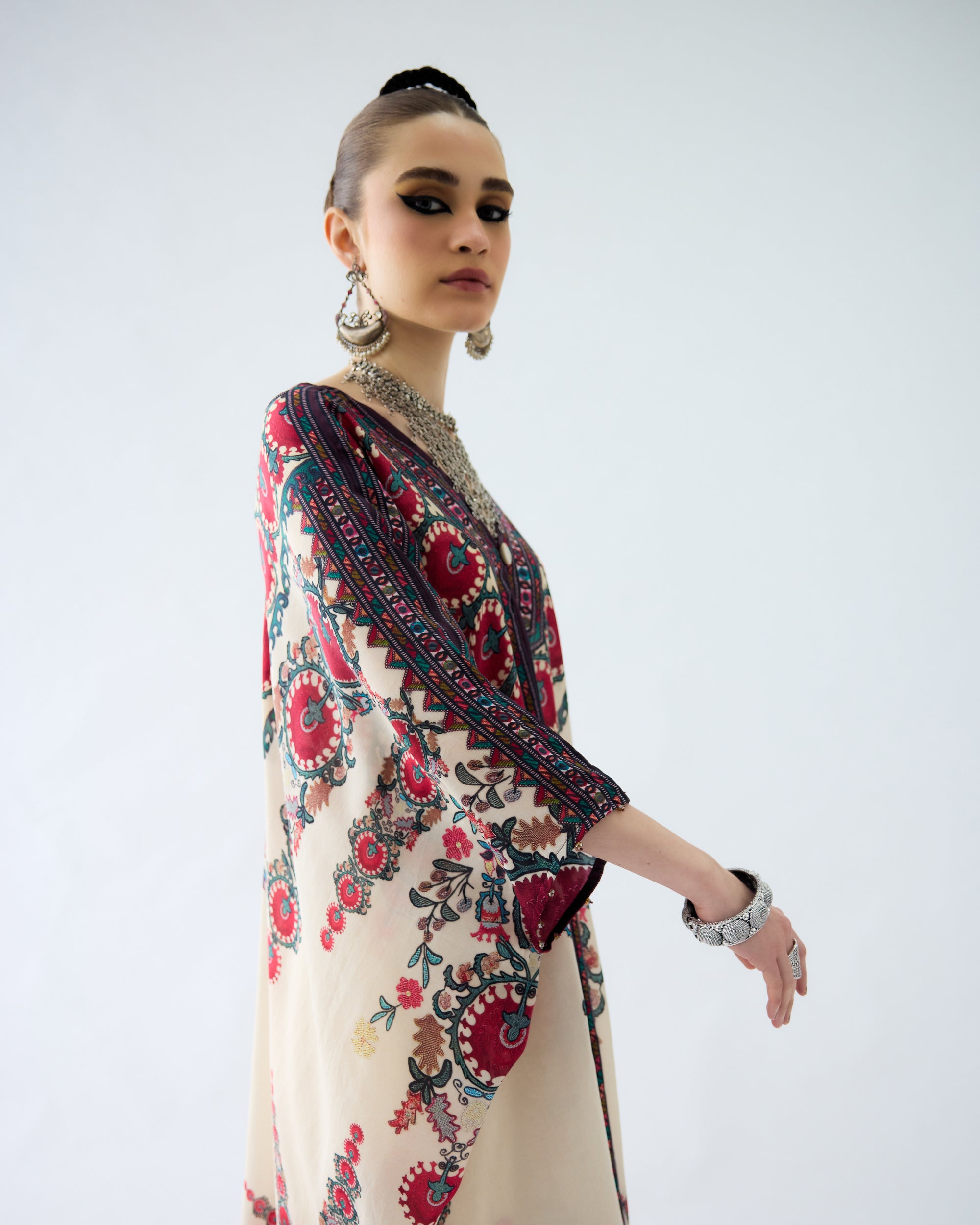 Bukhara : Dalilah/Surilee - Maroon