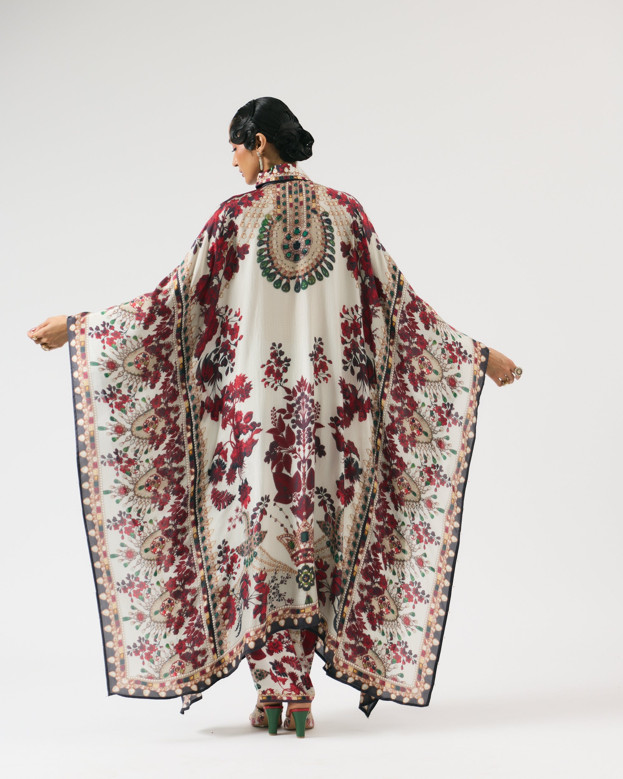 Nizam : Sharifa - Ivory/Red