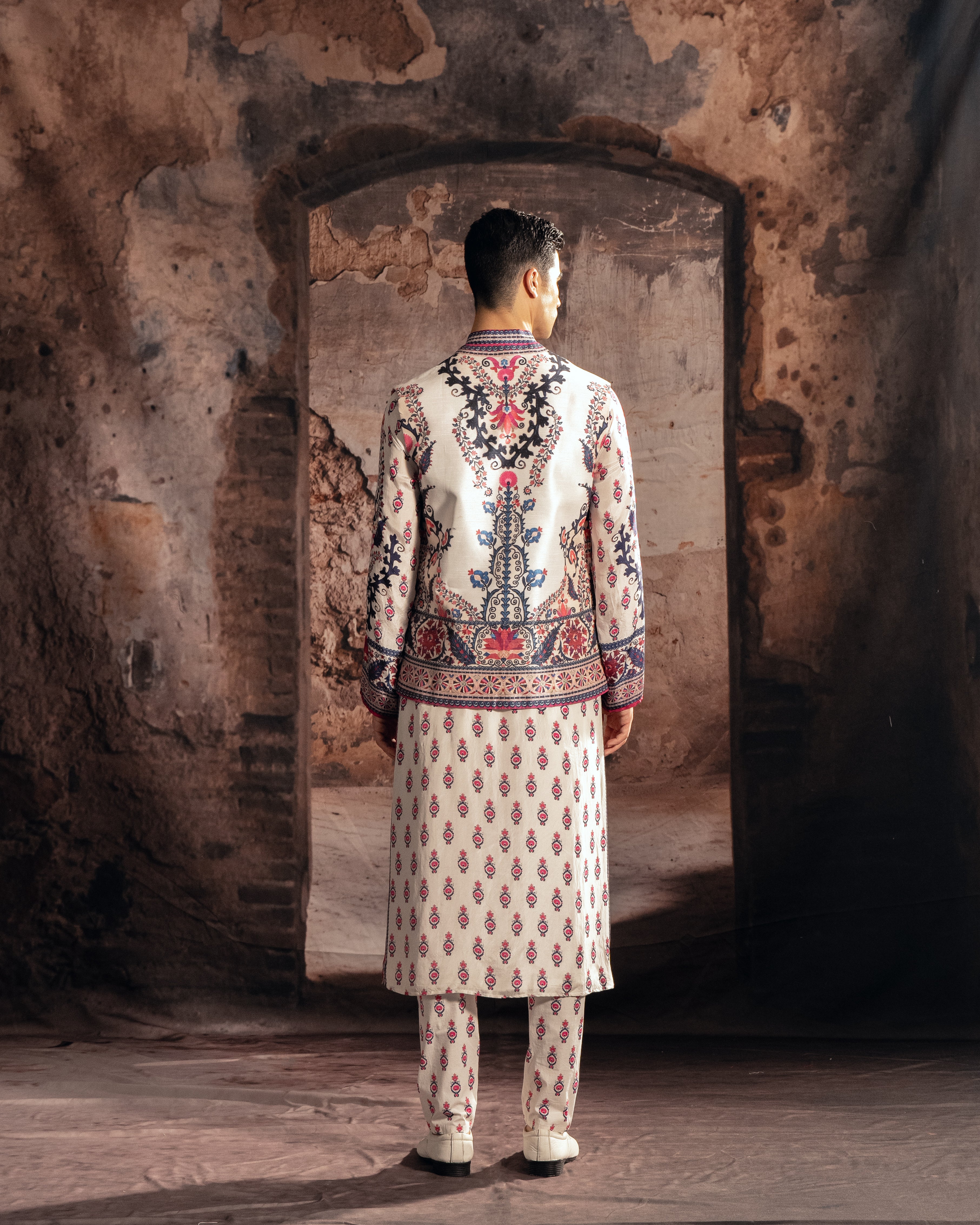 BUKHARA : Taalish