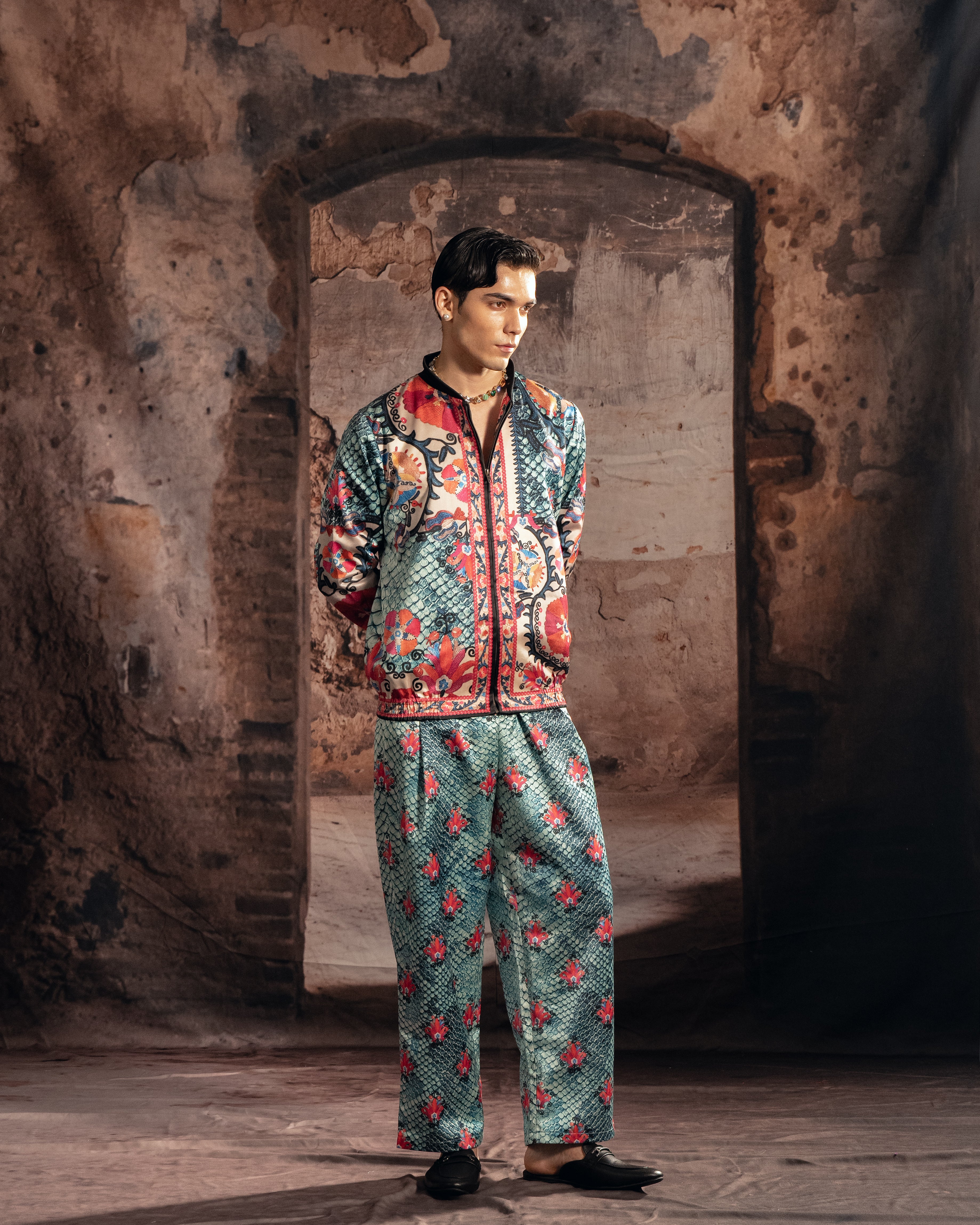 BUKHARA : Romeo