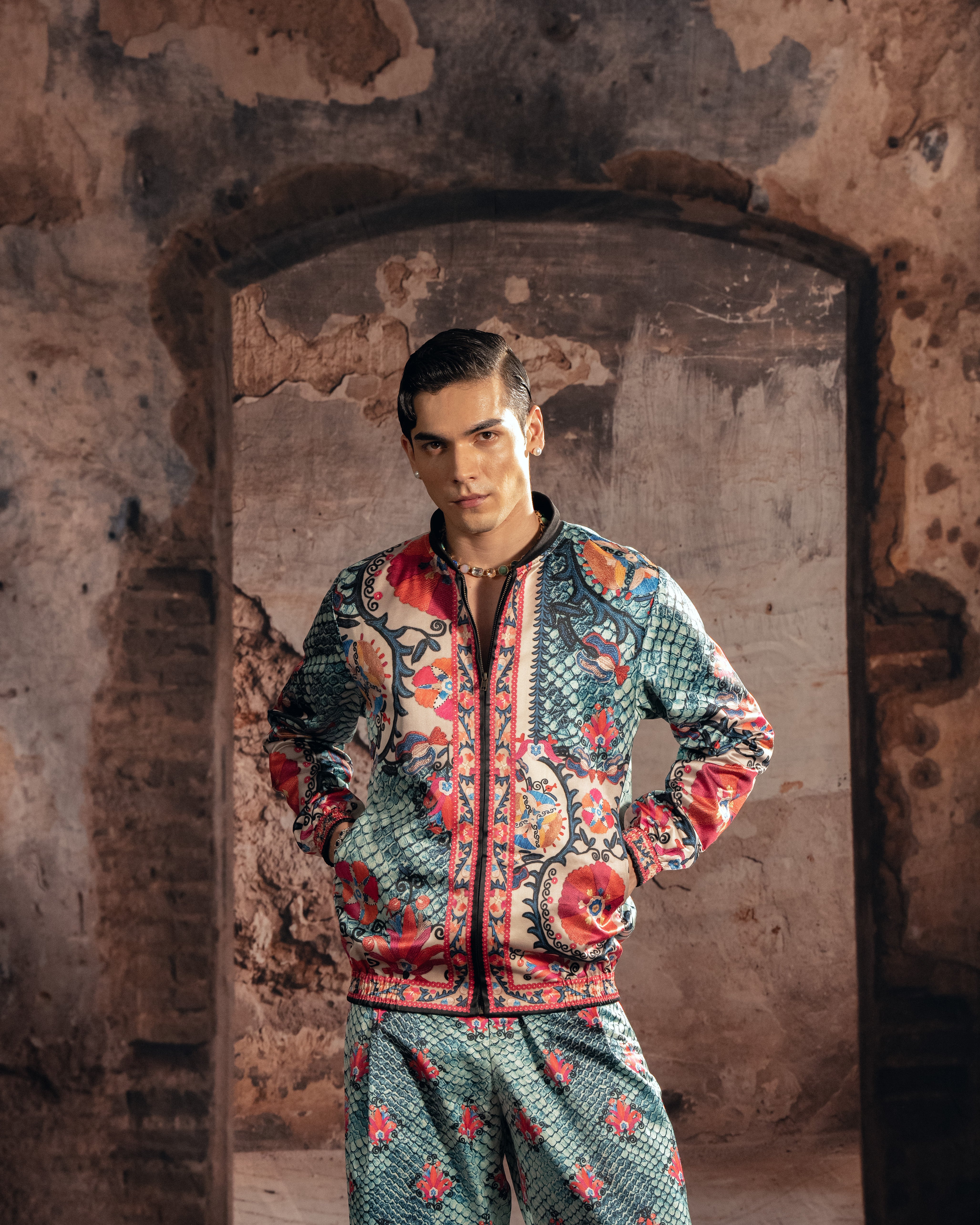 BUKHARA : Romeo