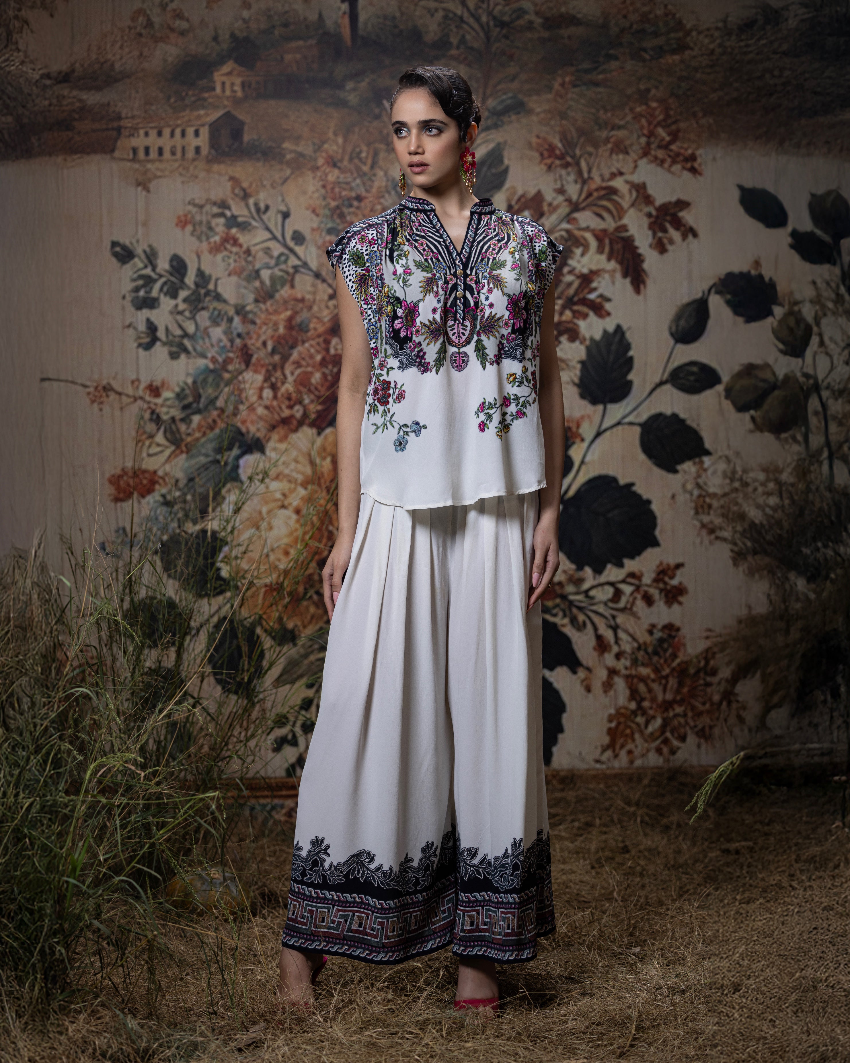 Florence : Martina/Tahira - White