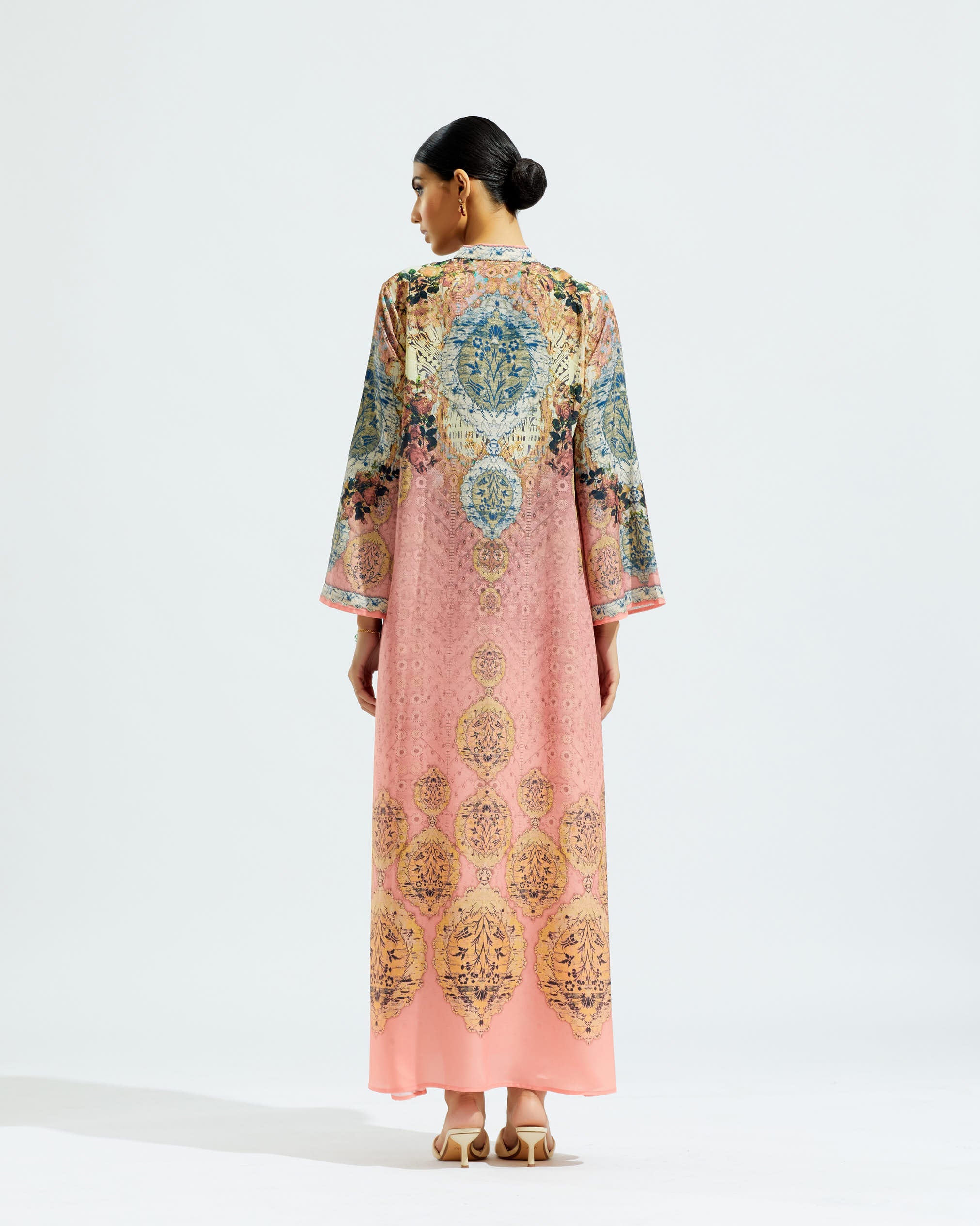 Roman Holiday : Oma - Warm Rose