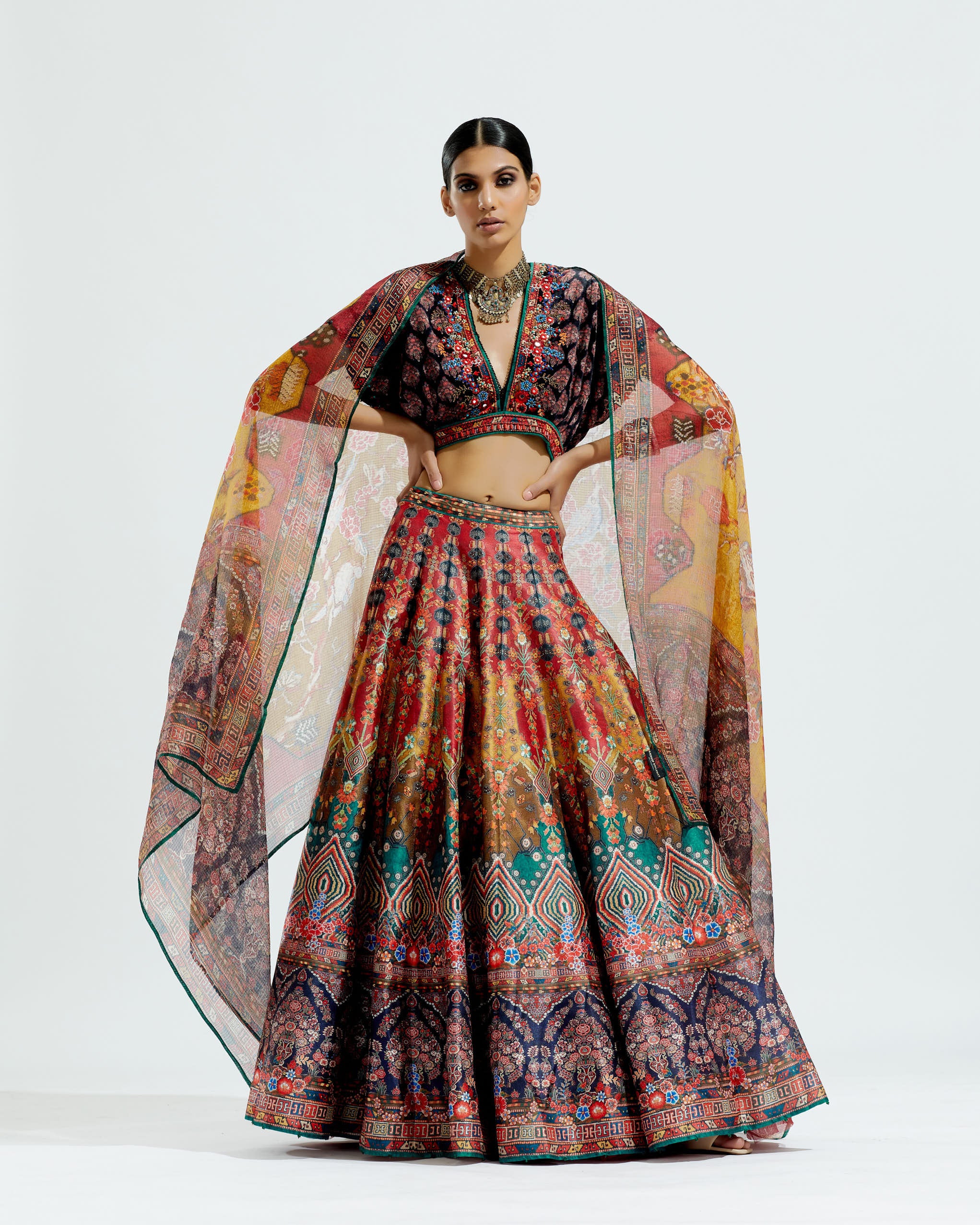 Casablanca : Neerja Leela - Red/Mustard