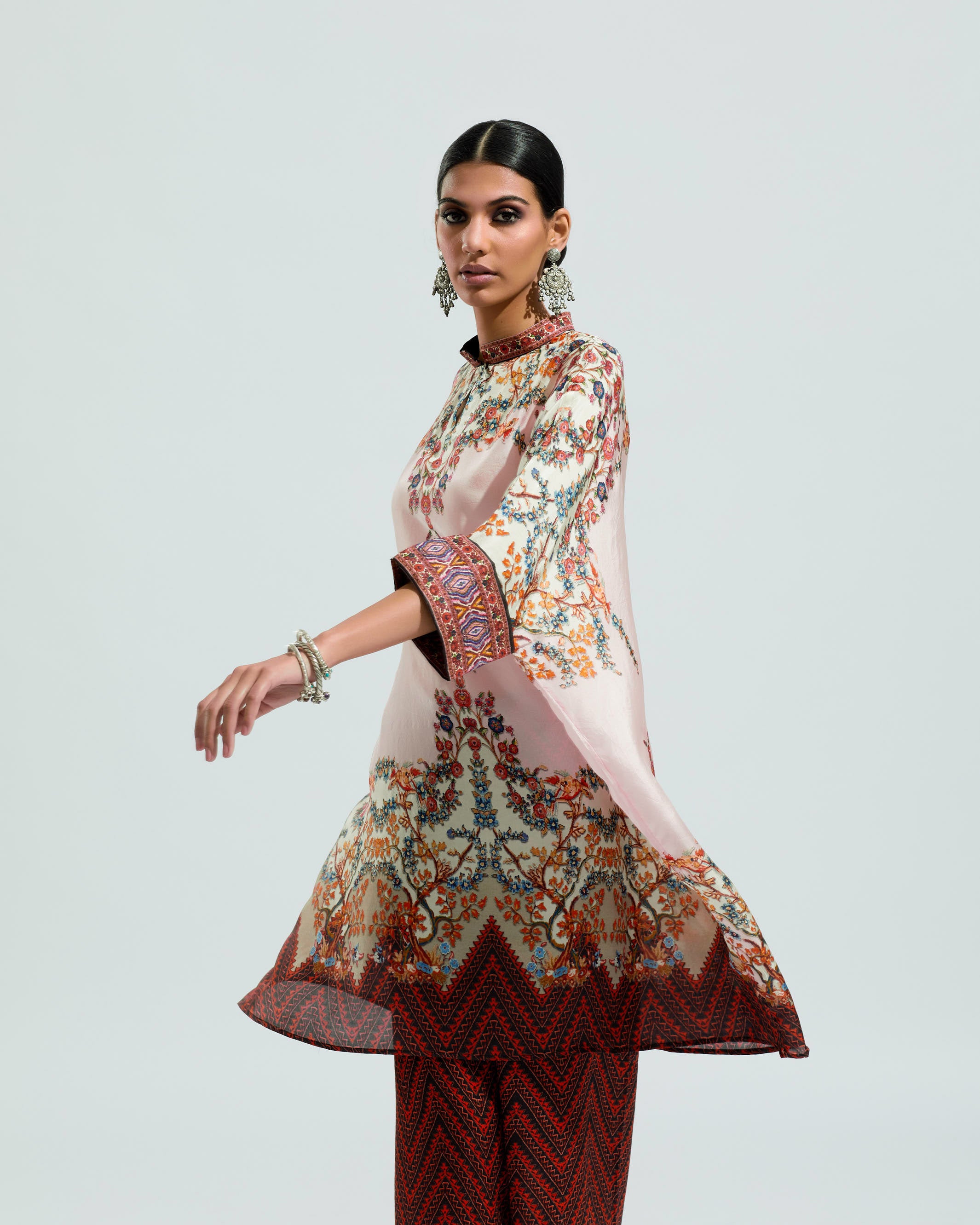 Casablanca : Chanel 36"- Ivory/Blush