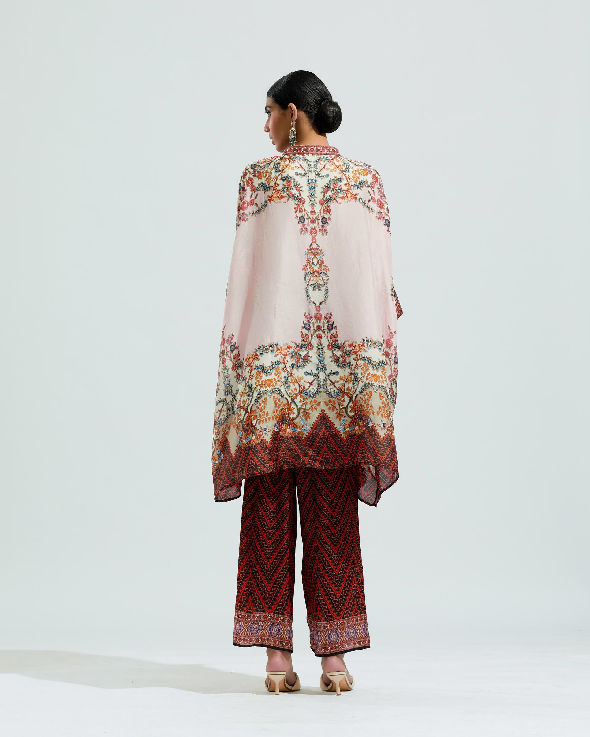 Casablanca : Chanel 36"- Ivory/Blush