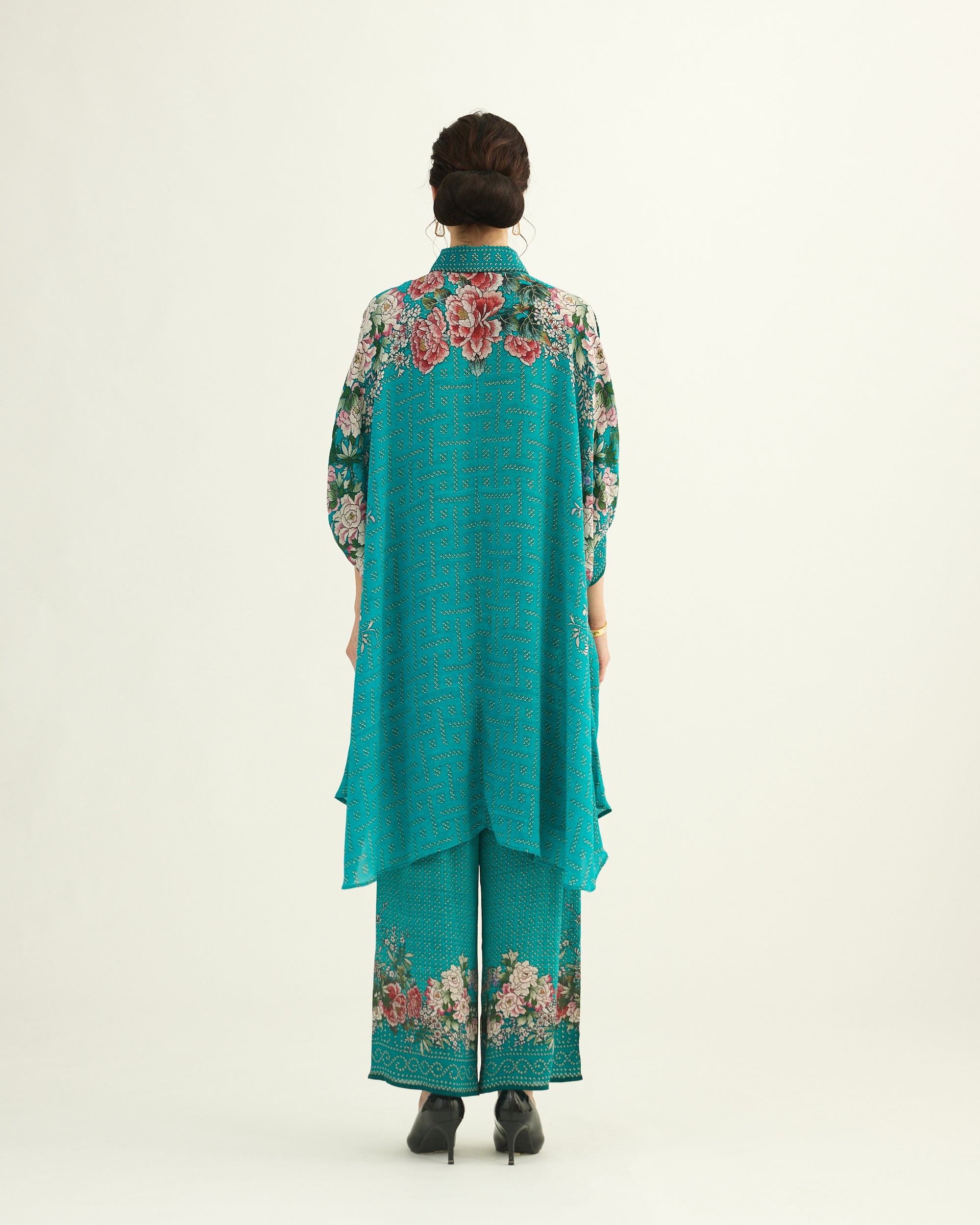 Sakura : Kamara - Tiffany Blue