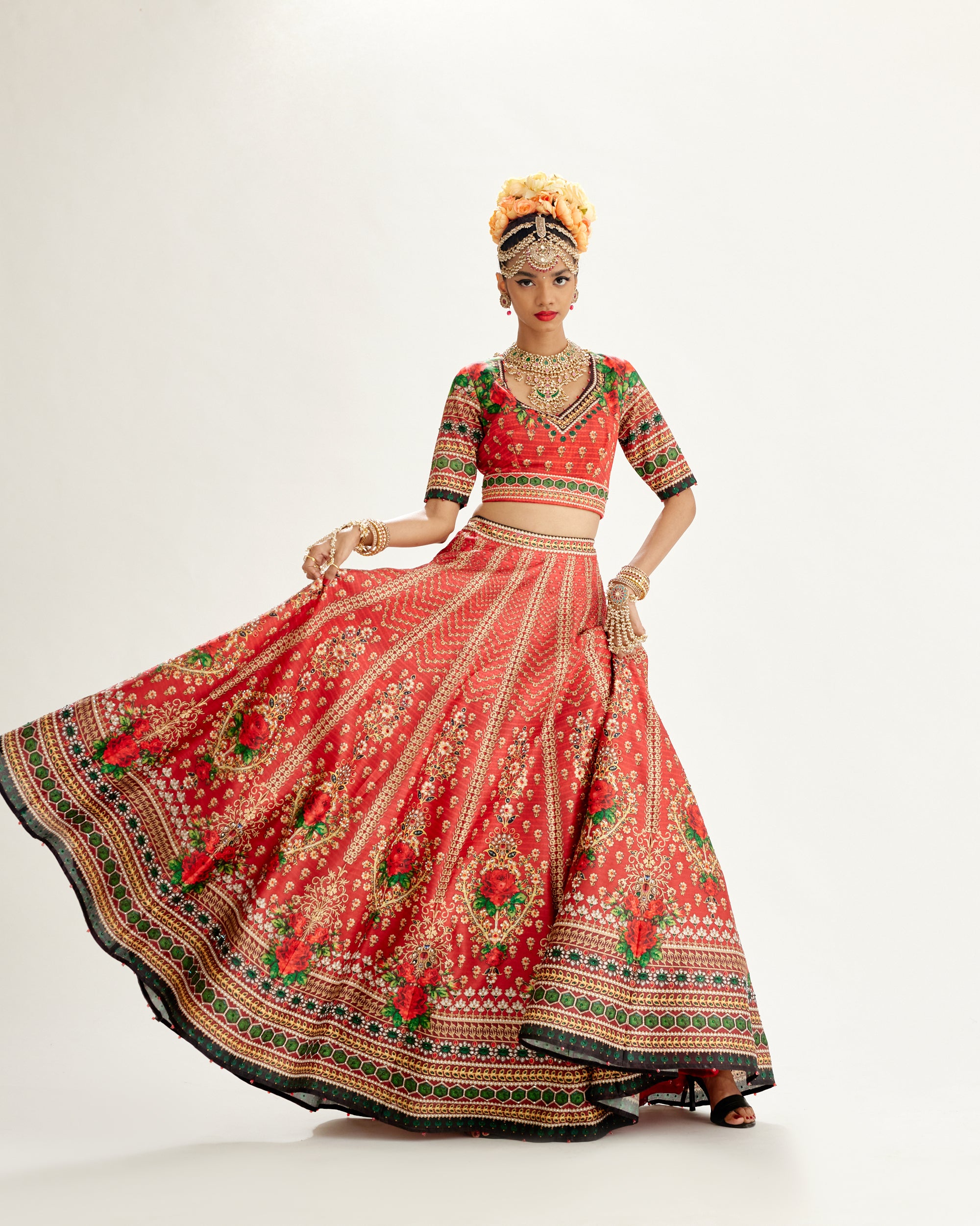 Pakeezah : Leela - Red