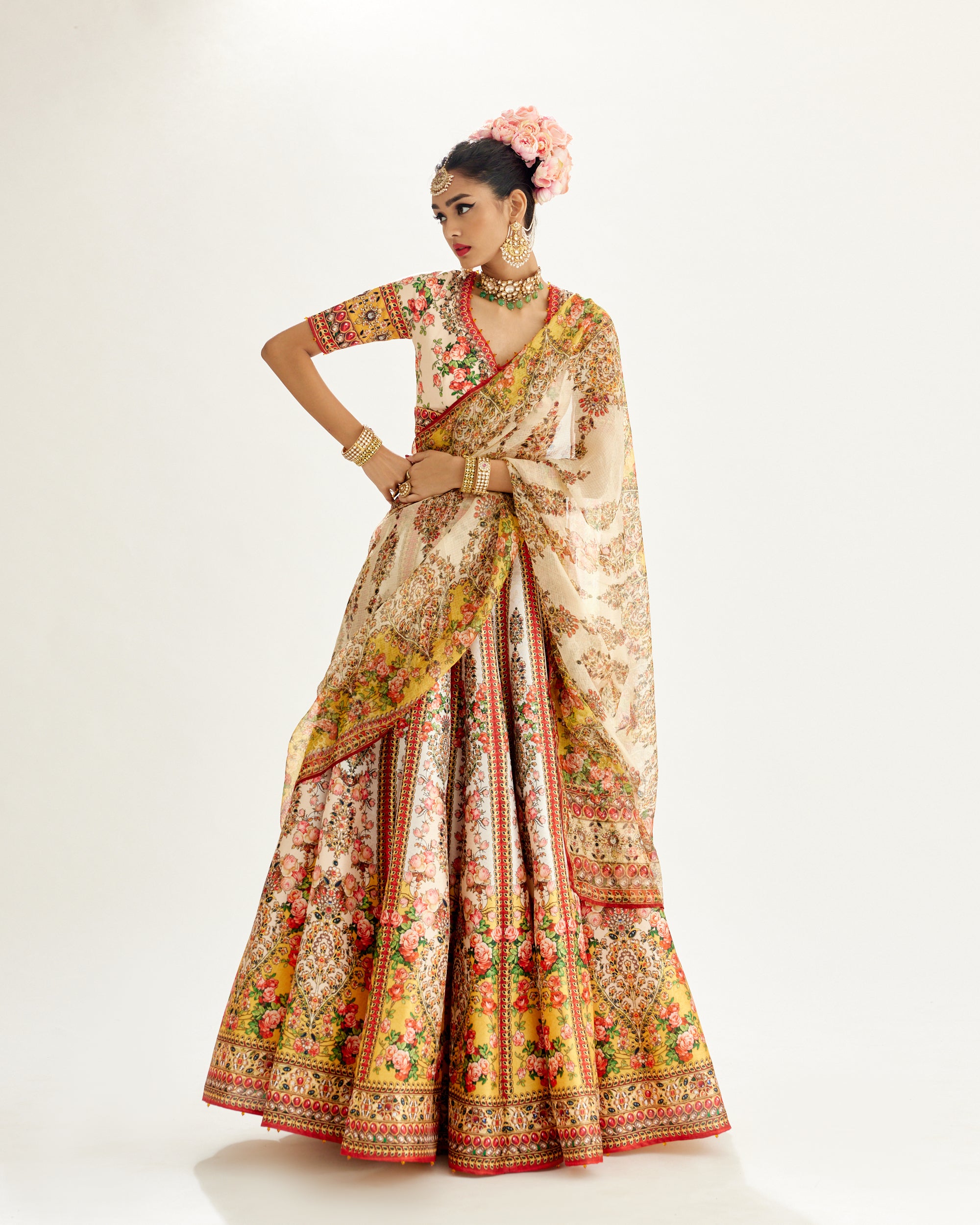 Pakeezah : Leela - Ivory/Mustard