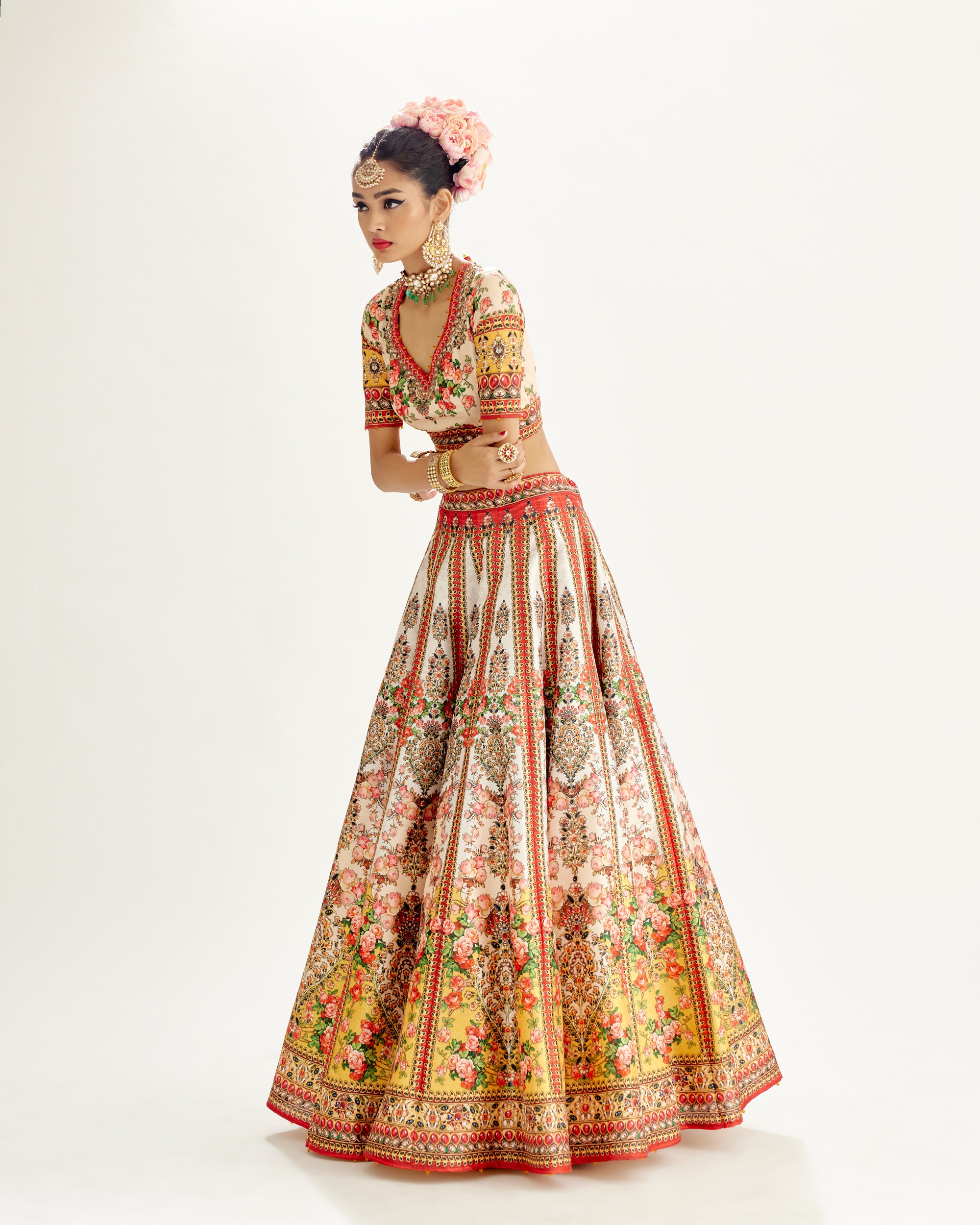 Pakeezah : Leela - Ivory/Mustard