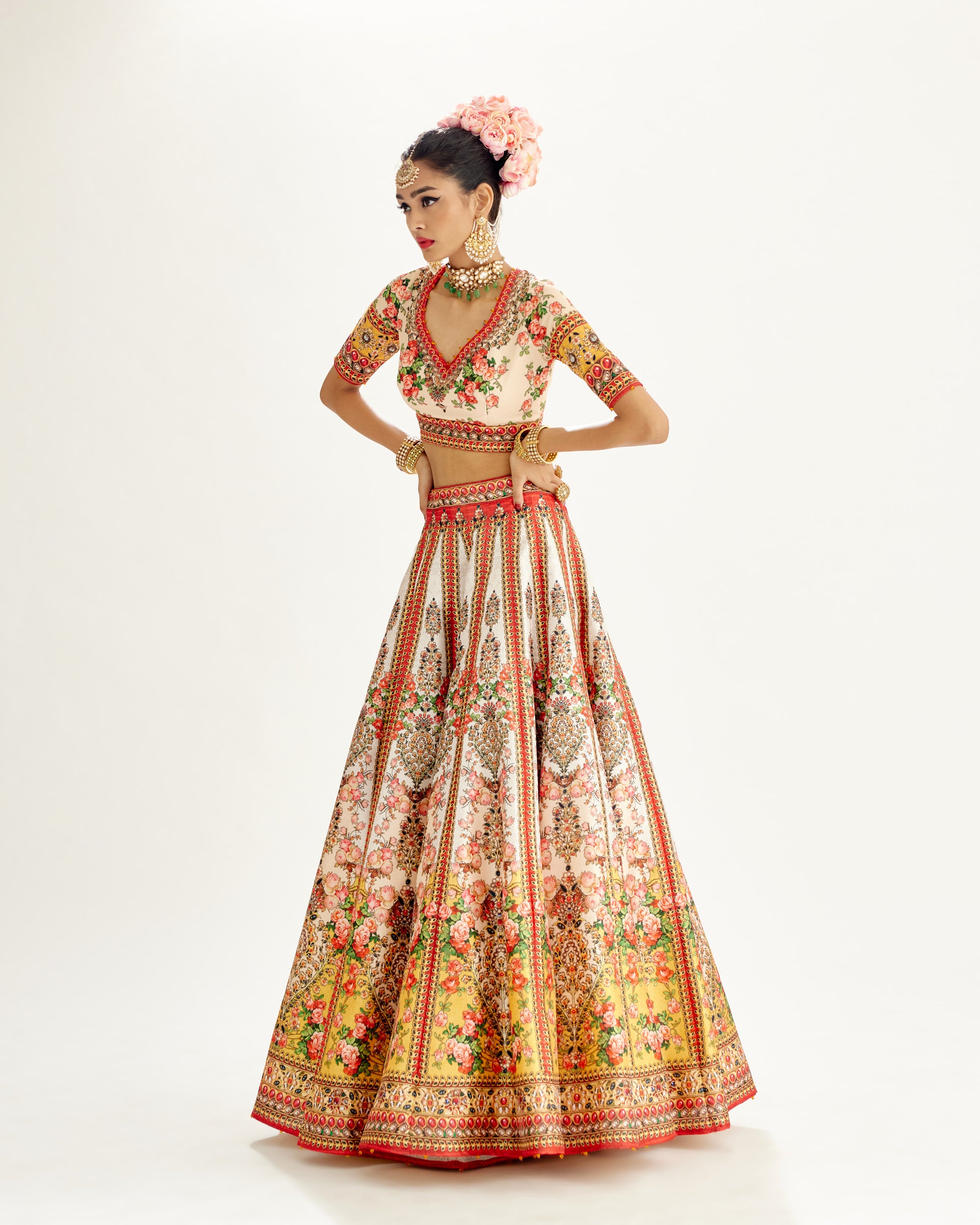 Pakeezah : Leela - Ivory/Mustard