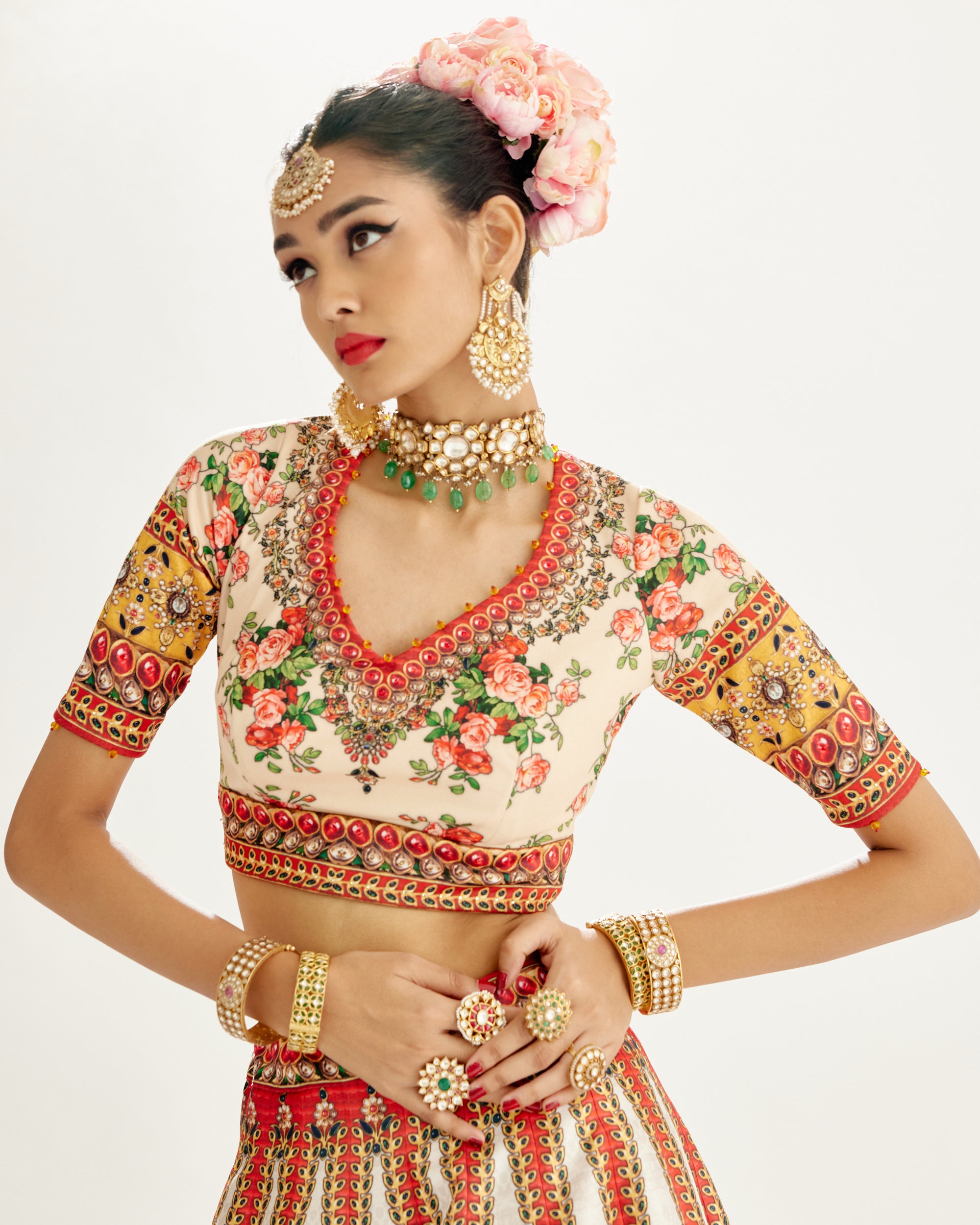 Pakeezah : Leela - Ivory/Mustard