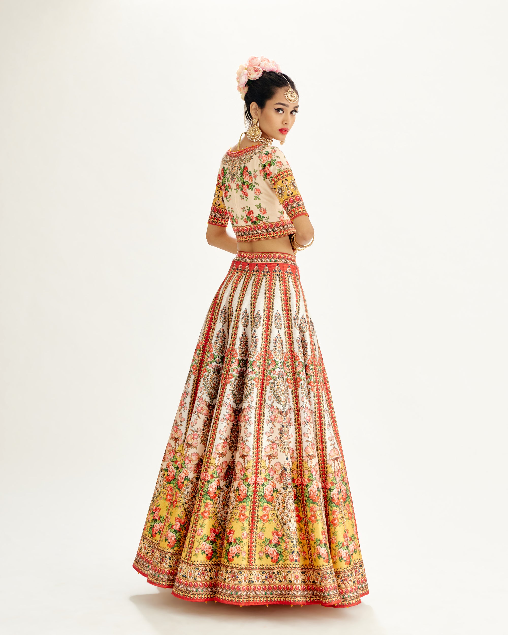 Pakeezah : Leela - Ivory/Mustard