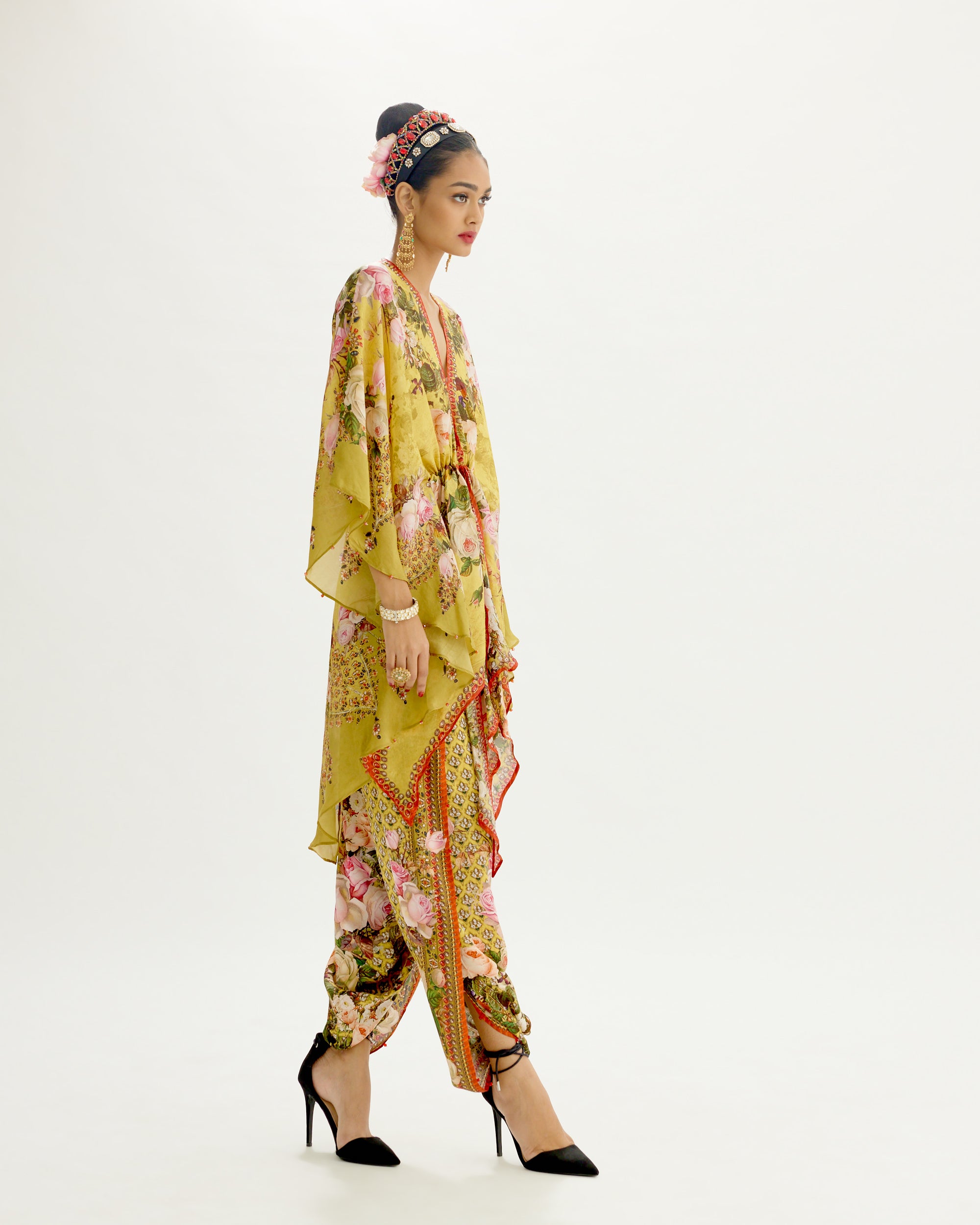 Pakeezah : Inayat - Mustard