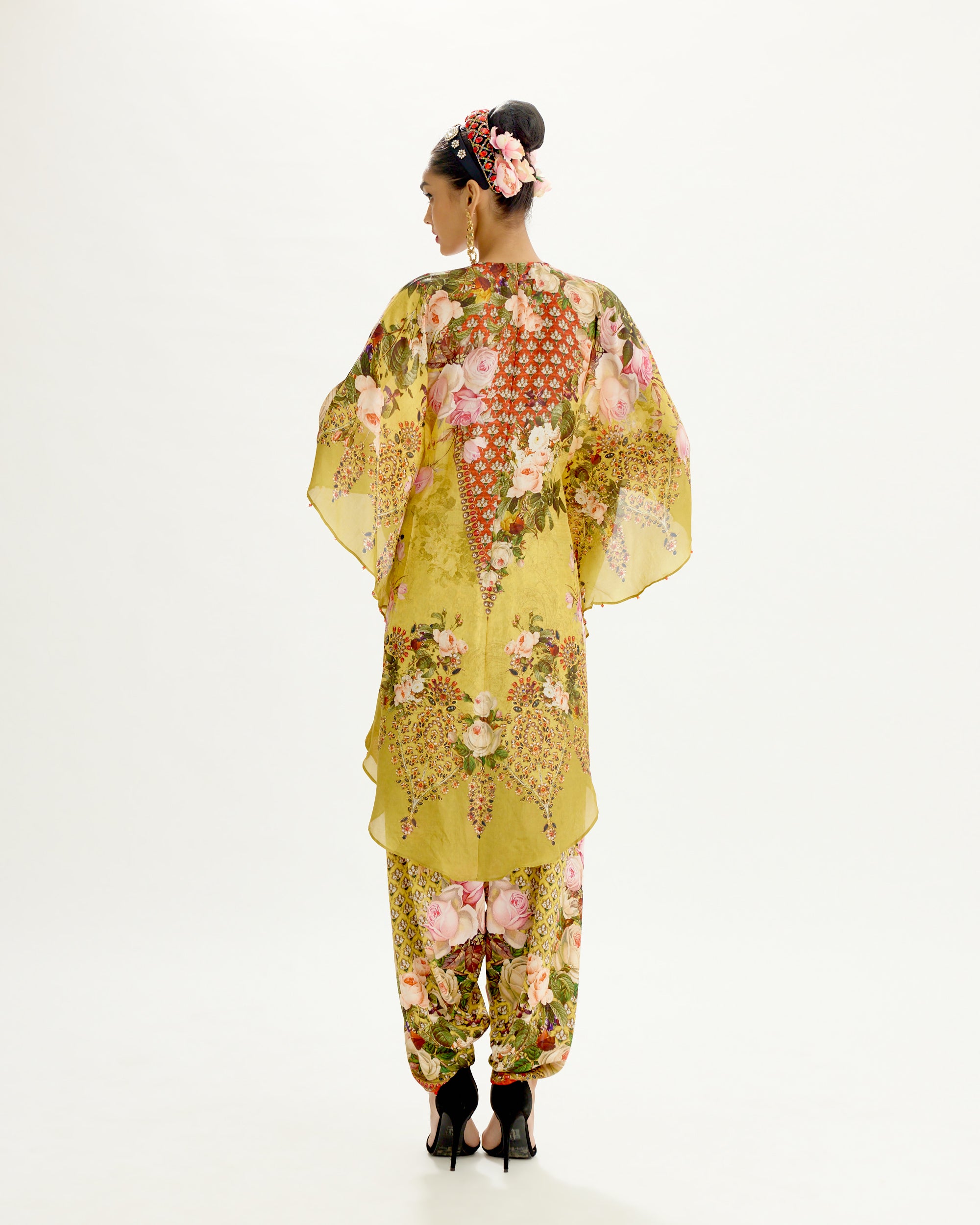 Pakeezah : Inayat - Mustard