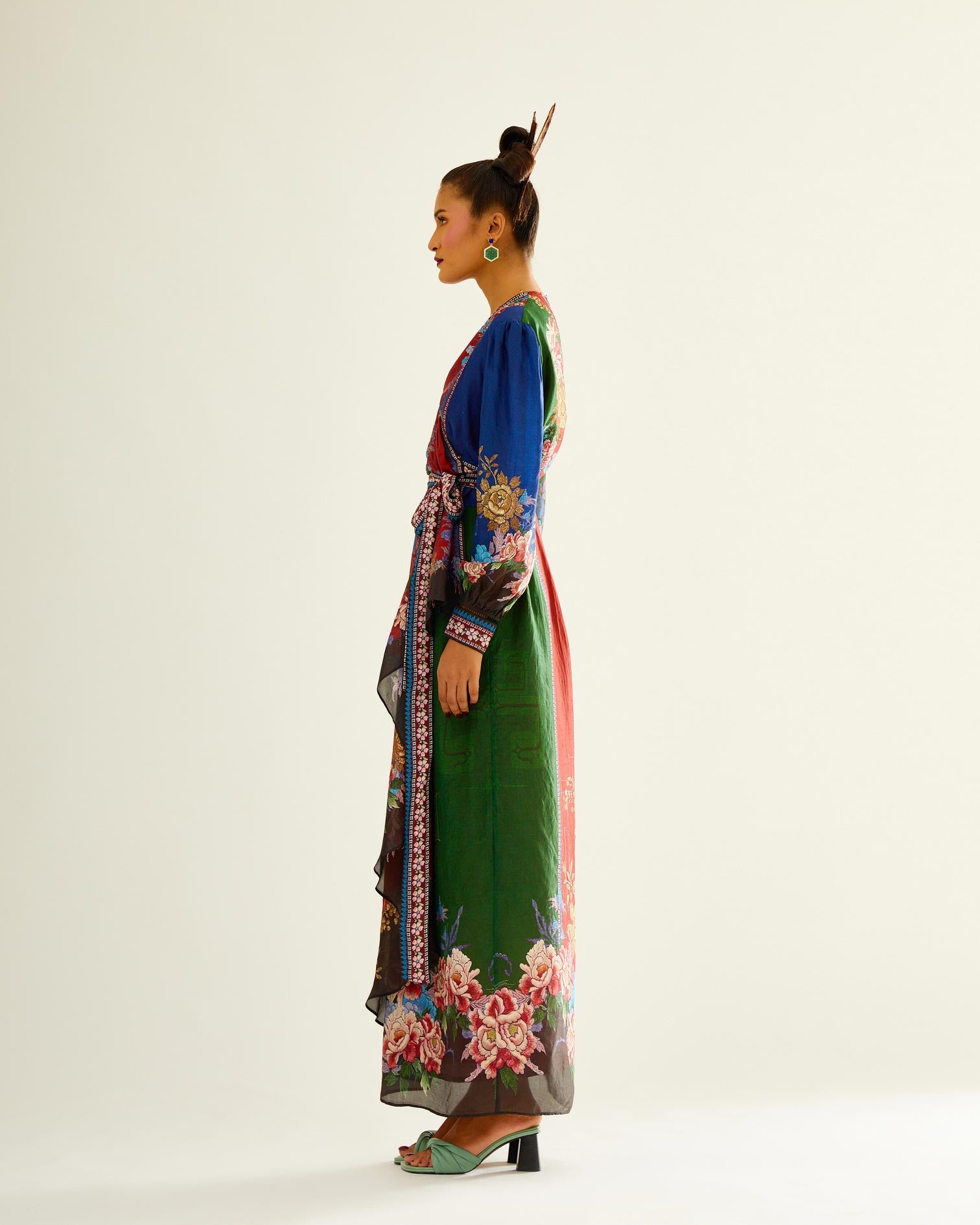 Sayuri : Udipti - Red/Navy
