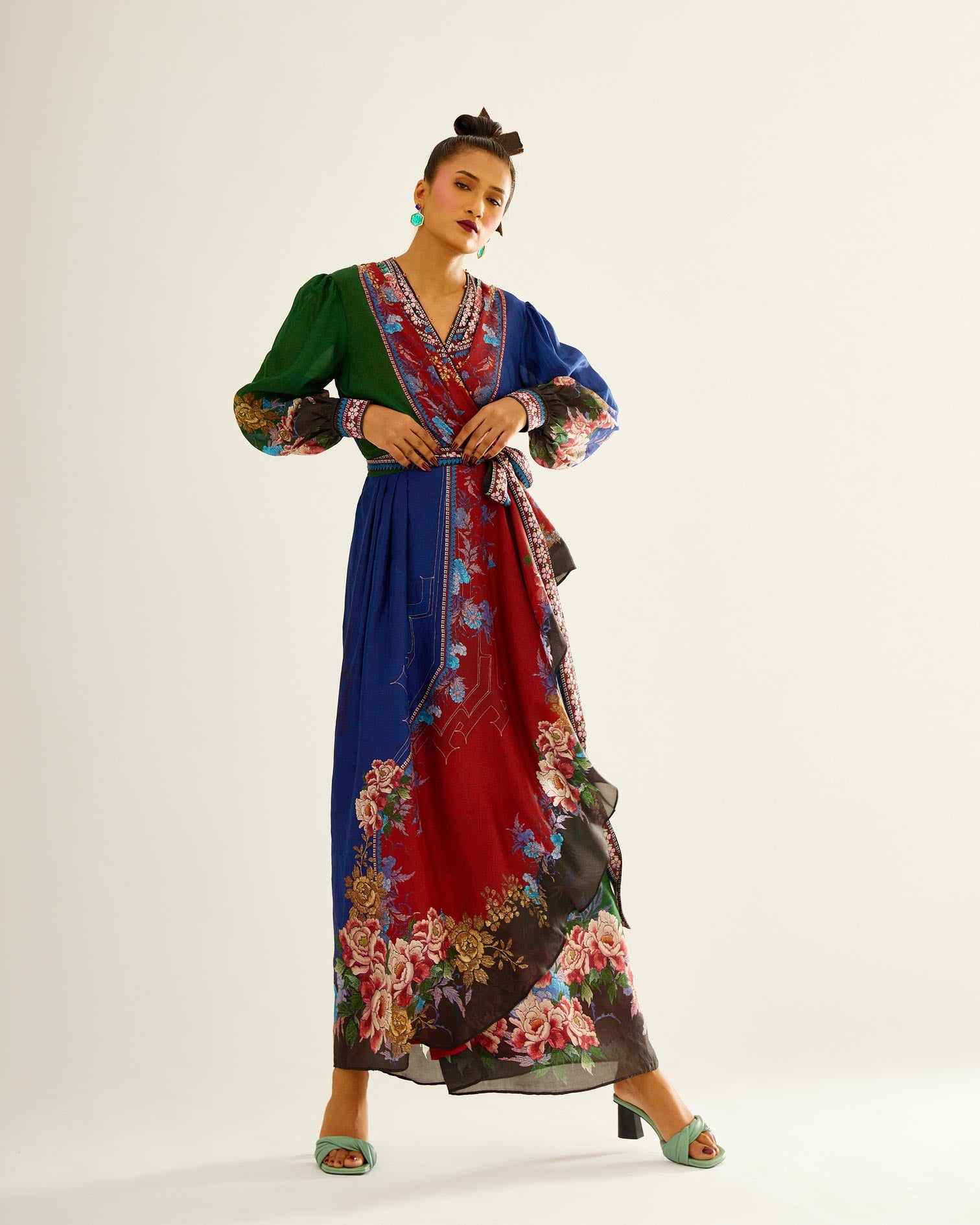 Sayuri : Udipti - Red/Navy