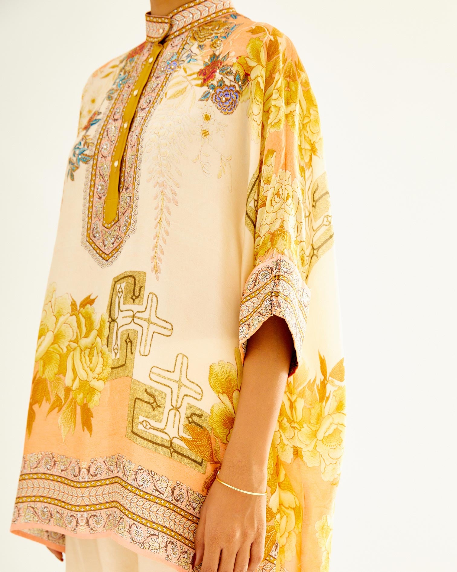 Sayuri : Chanel - Beige/Peach