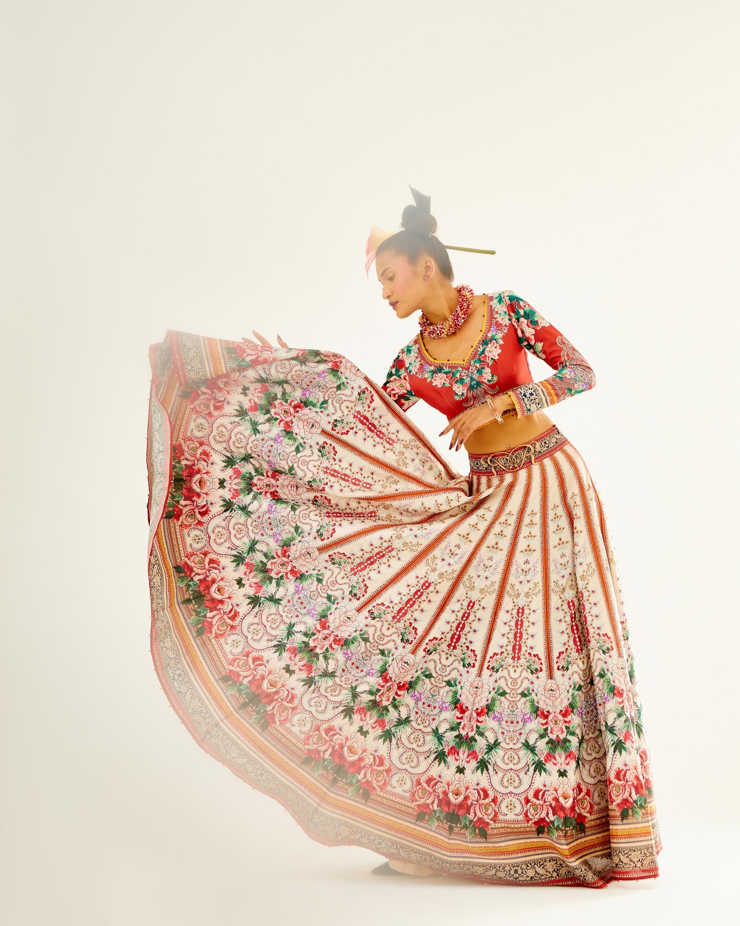 Sayuri : Leela - Ivory/Red