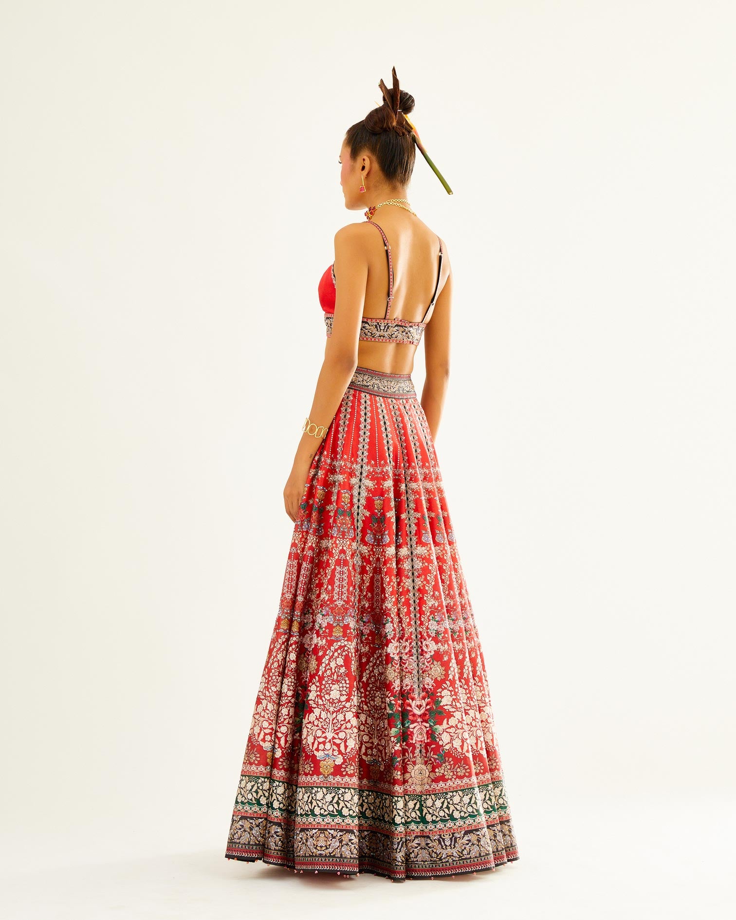 Sayuri : Leela - Red