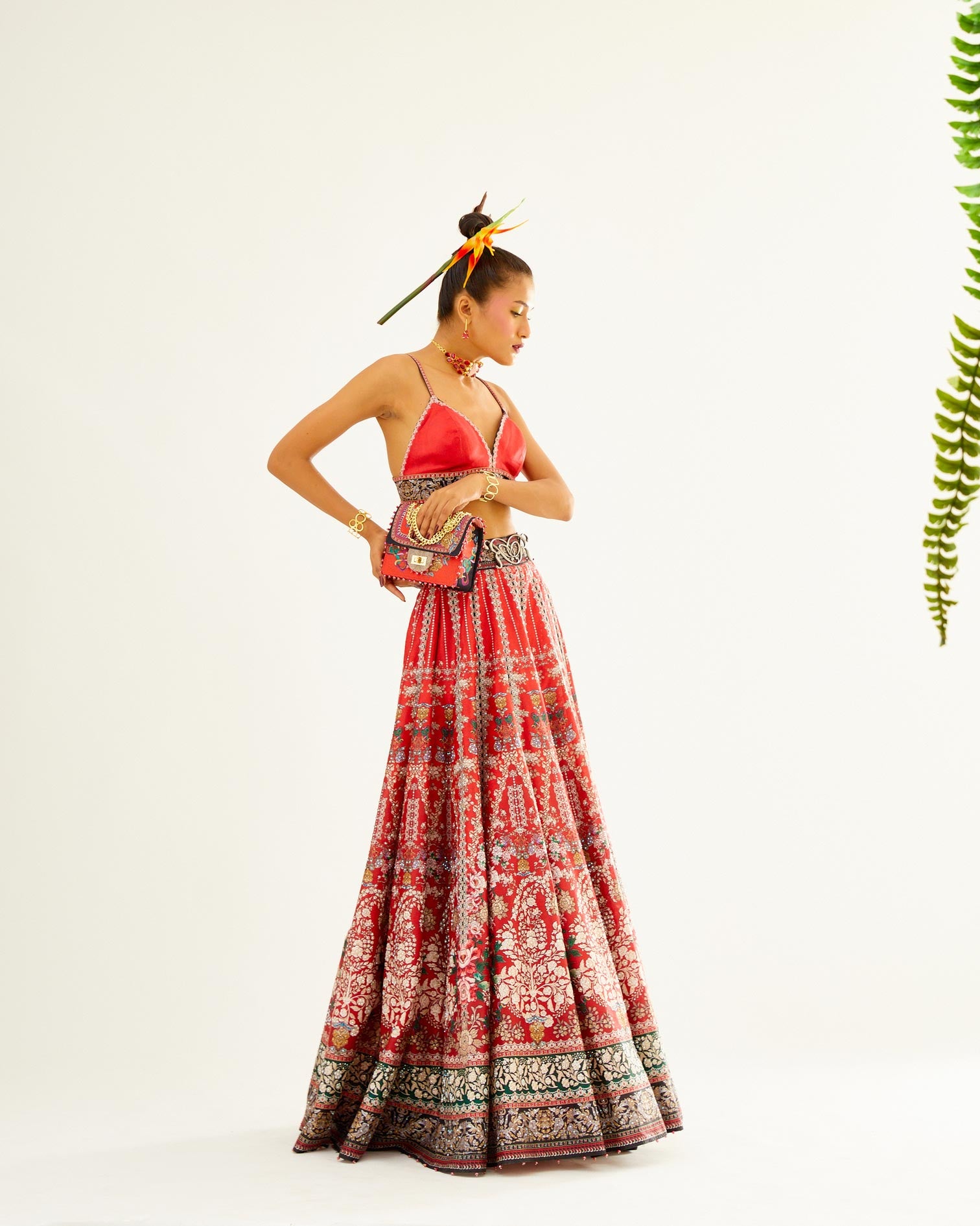 Sayuri : Leela - Red