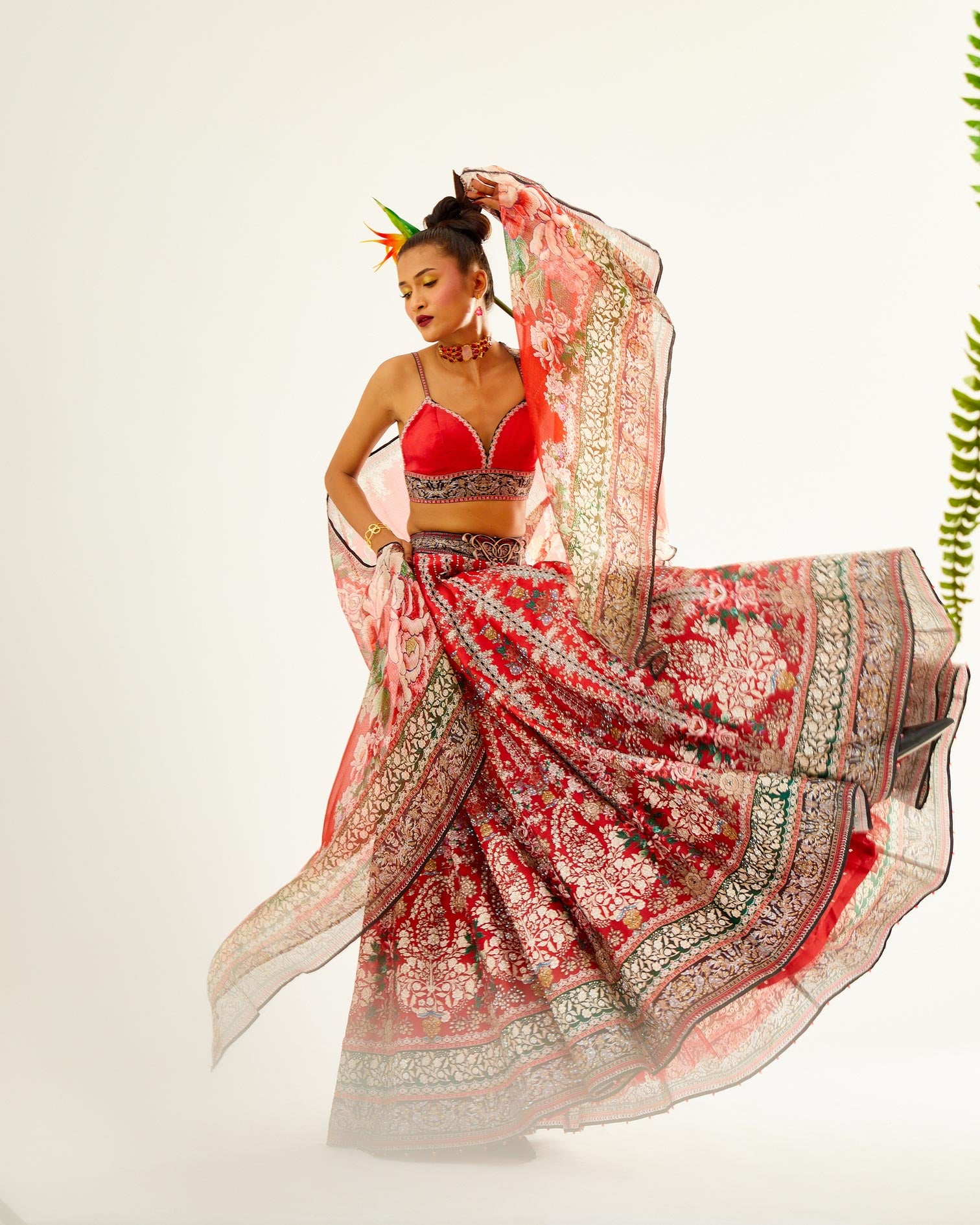 Sayuri : Leela - Red