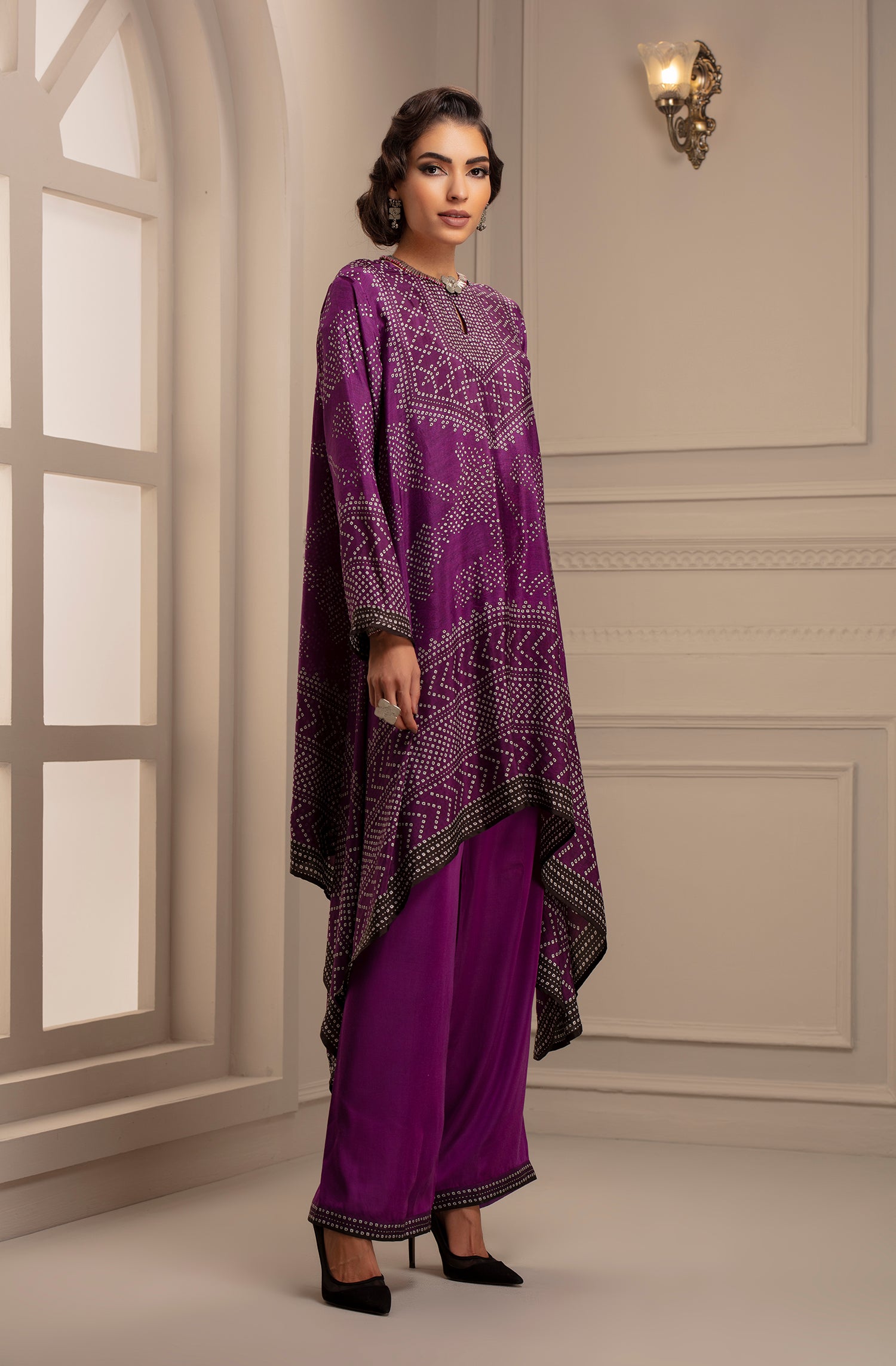 Beendi : Navya Purple + Paloma