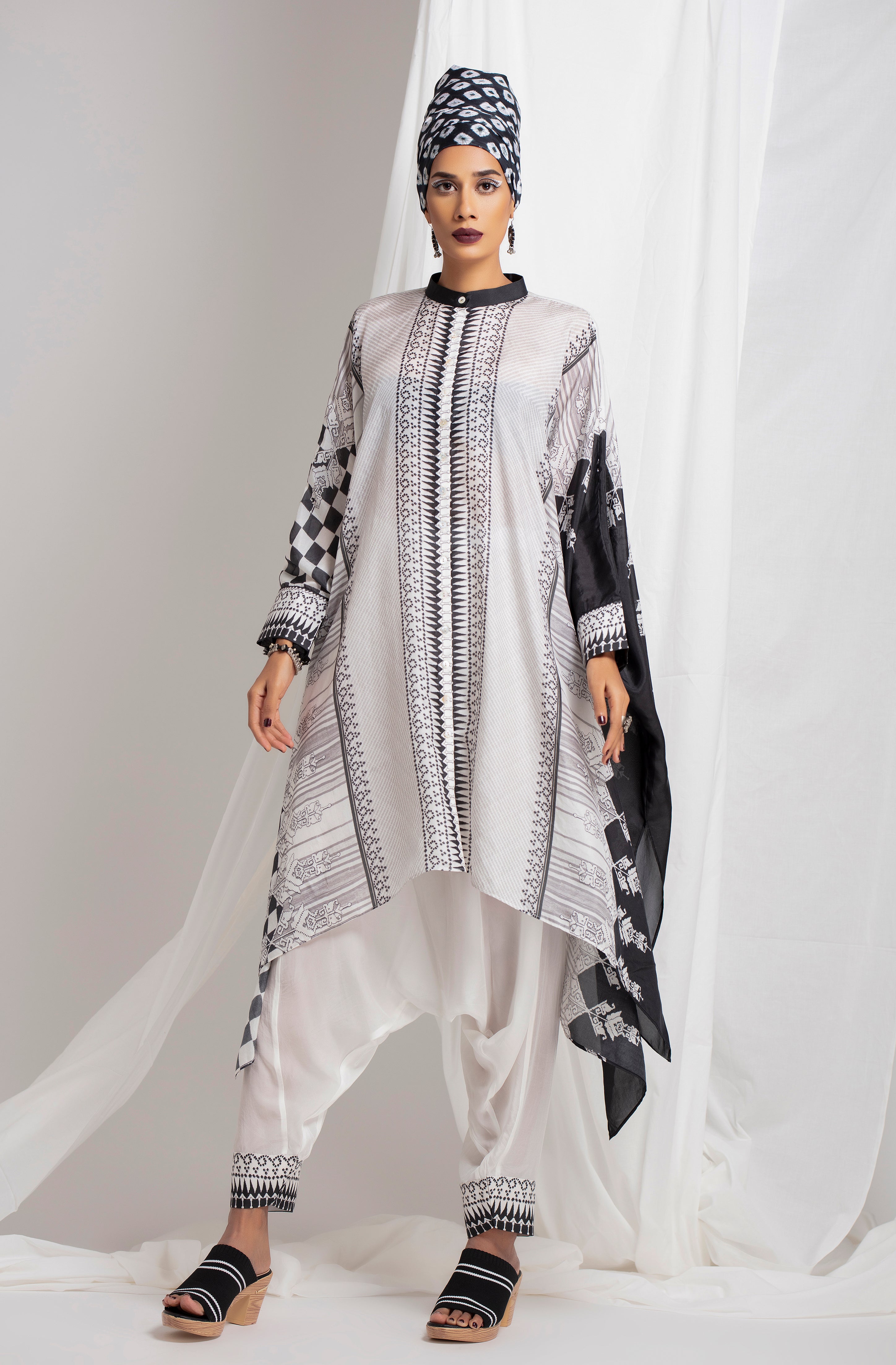 Kilim : Kavita