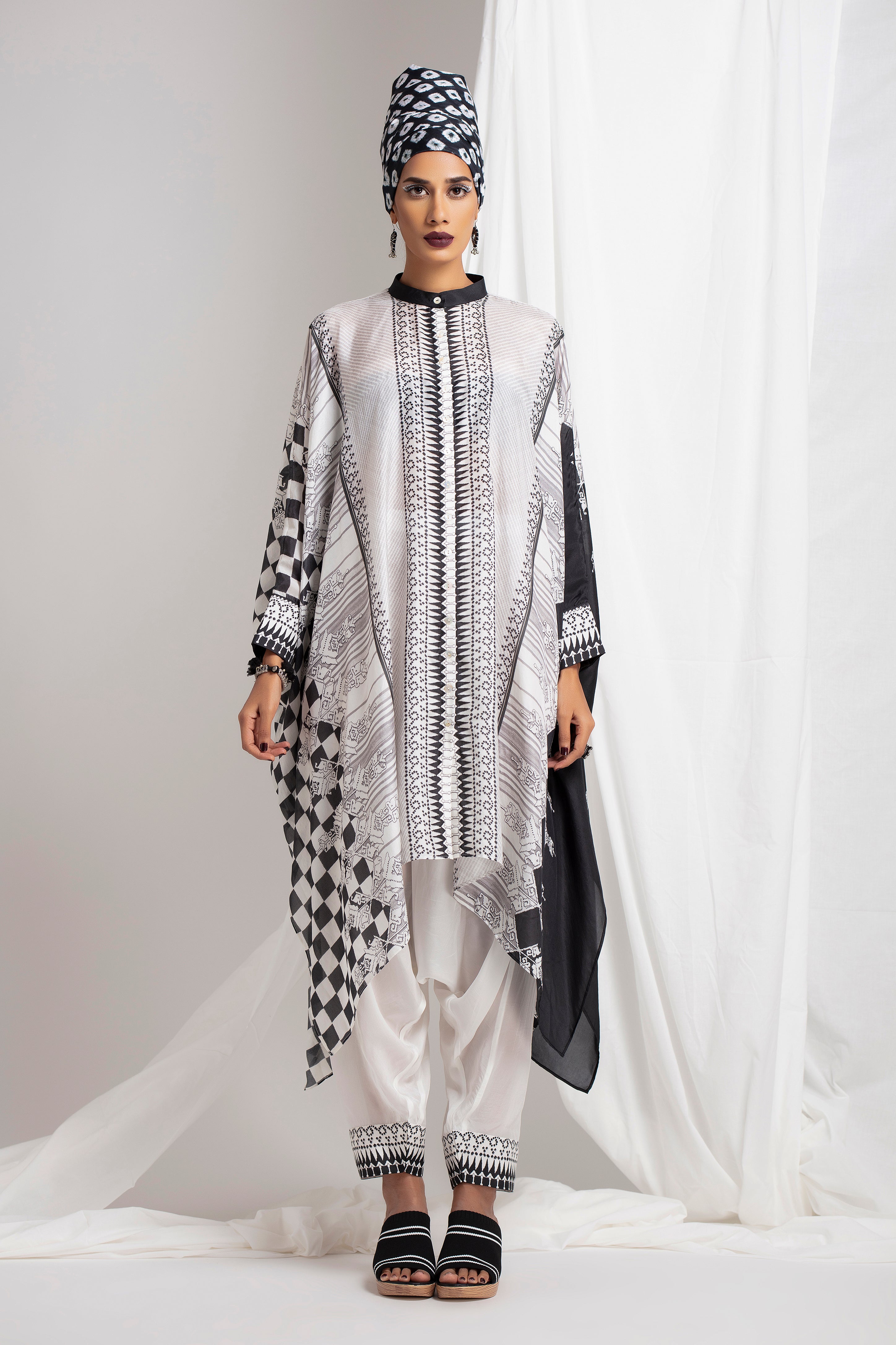 Kilim : Kavita