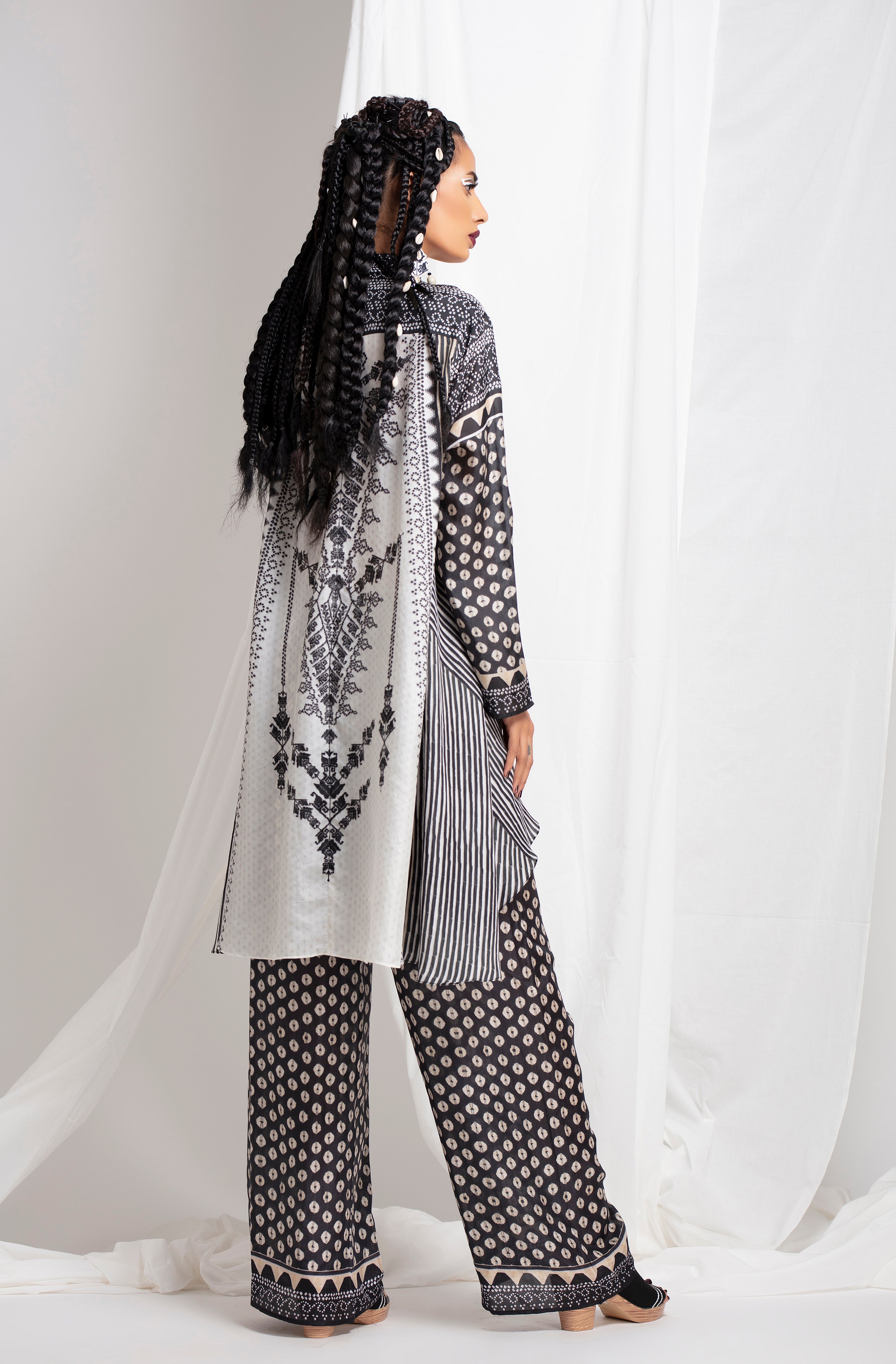 Kilim : Binita