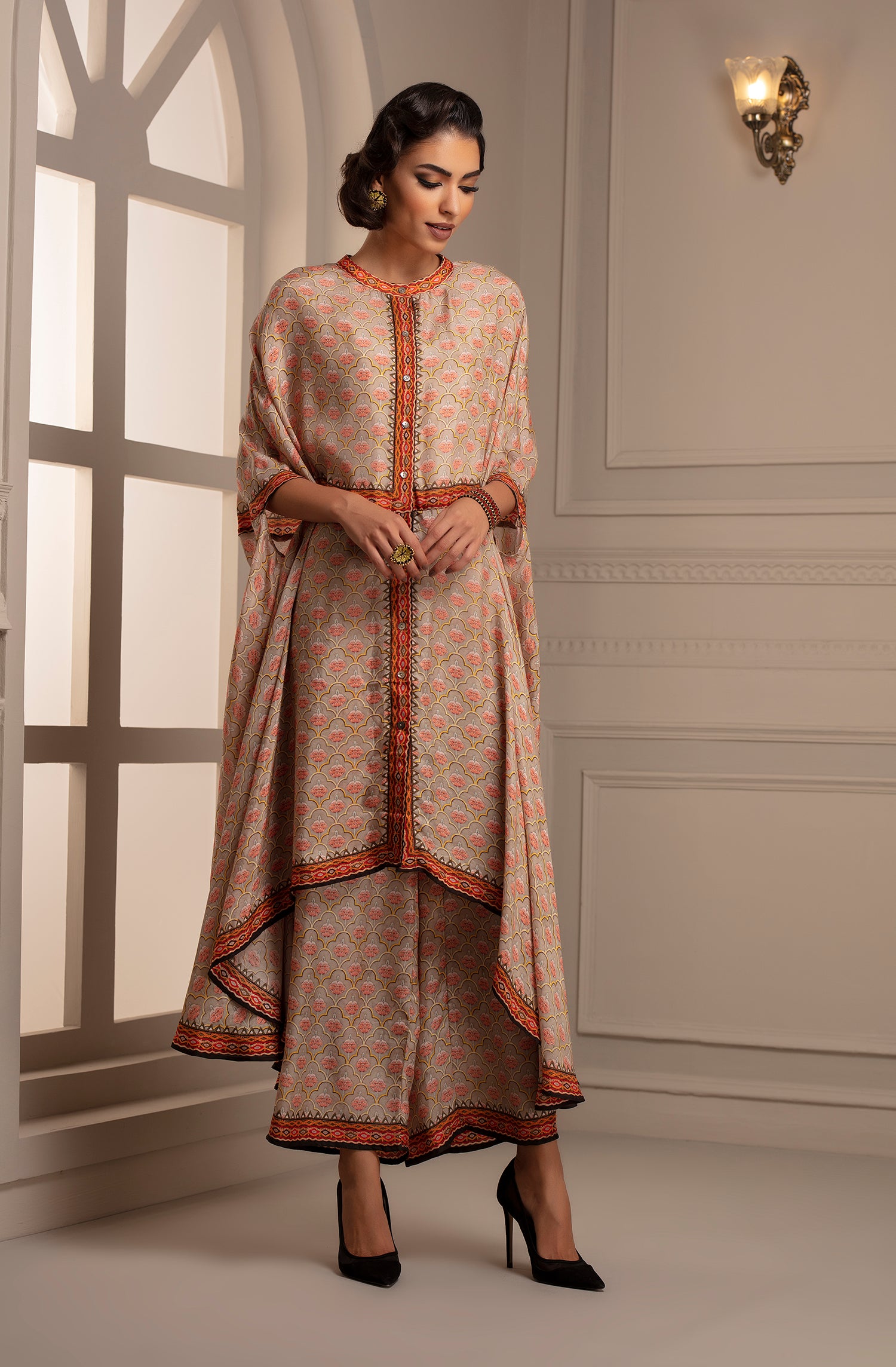 Jodha : Caprice Permaz Dove