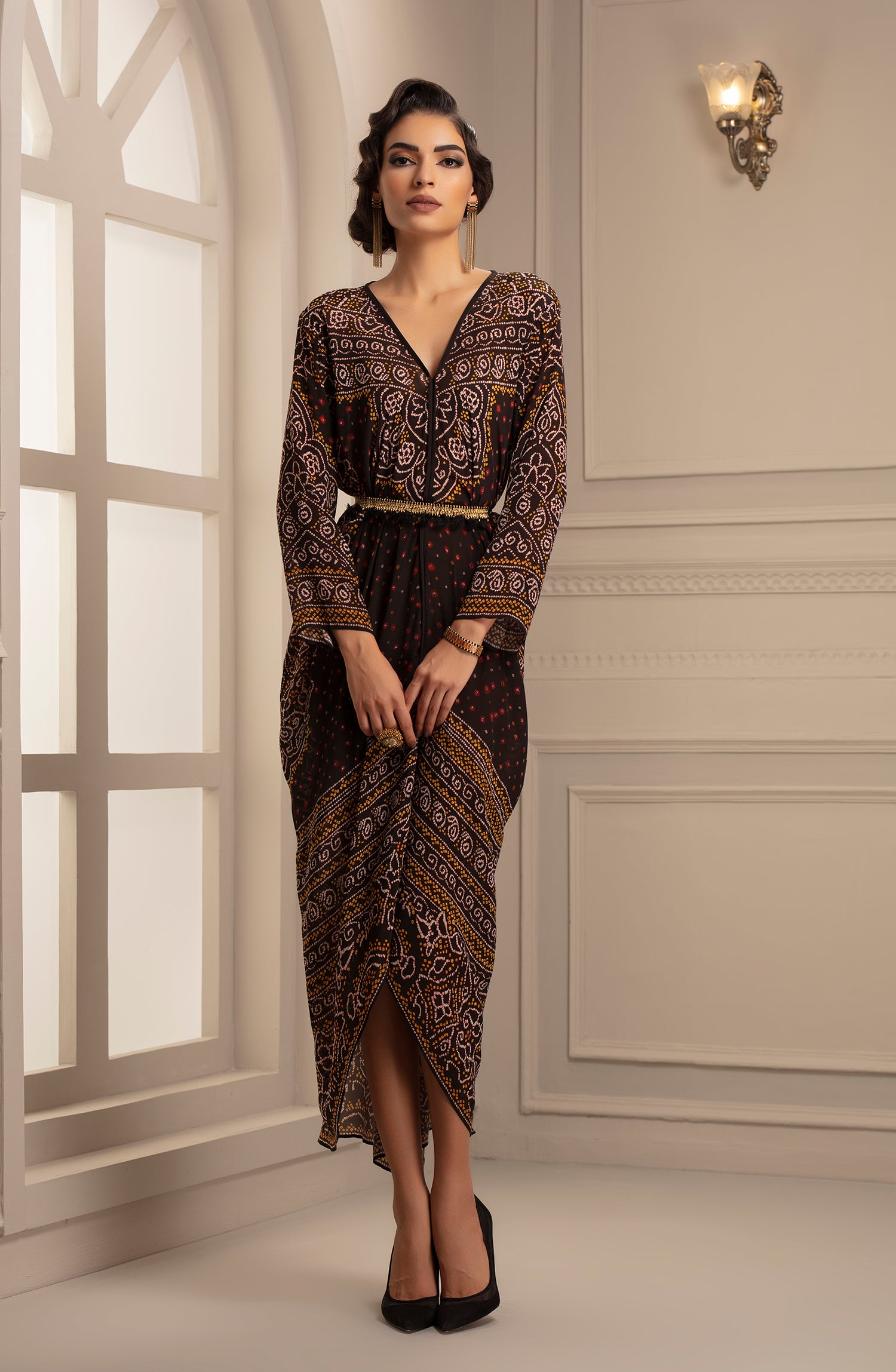 Bandhej : Eila Black