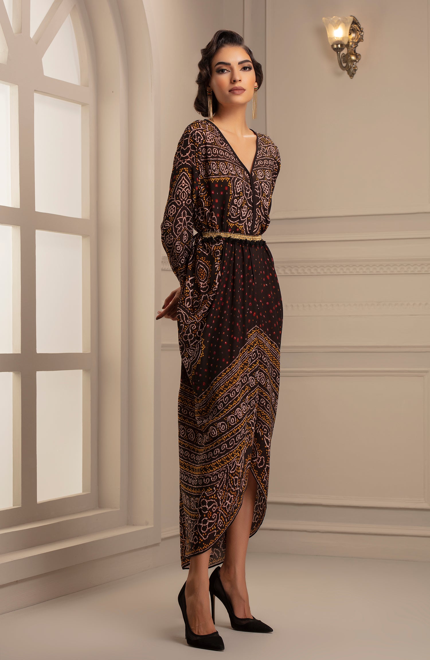 Bandhej : Eila Black