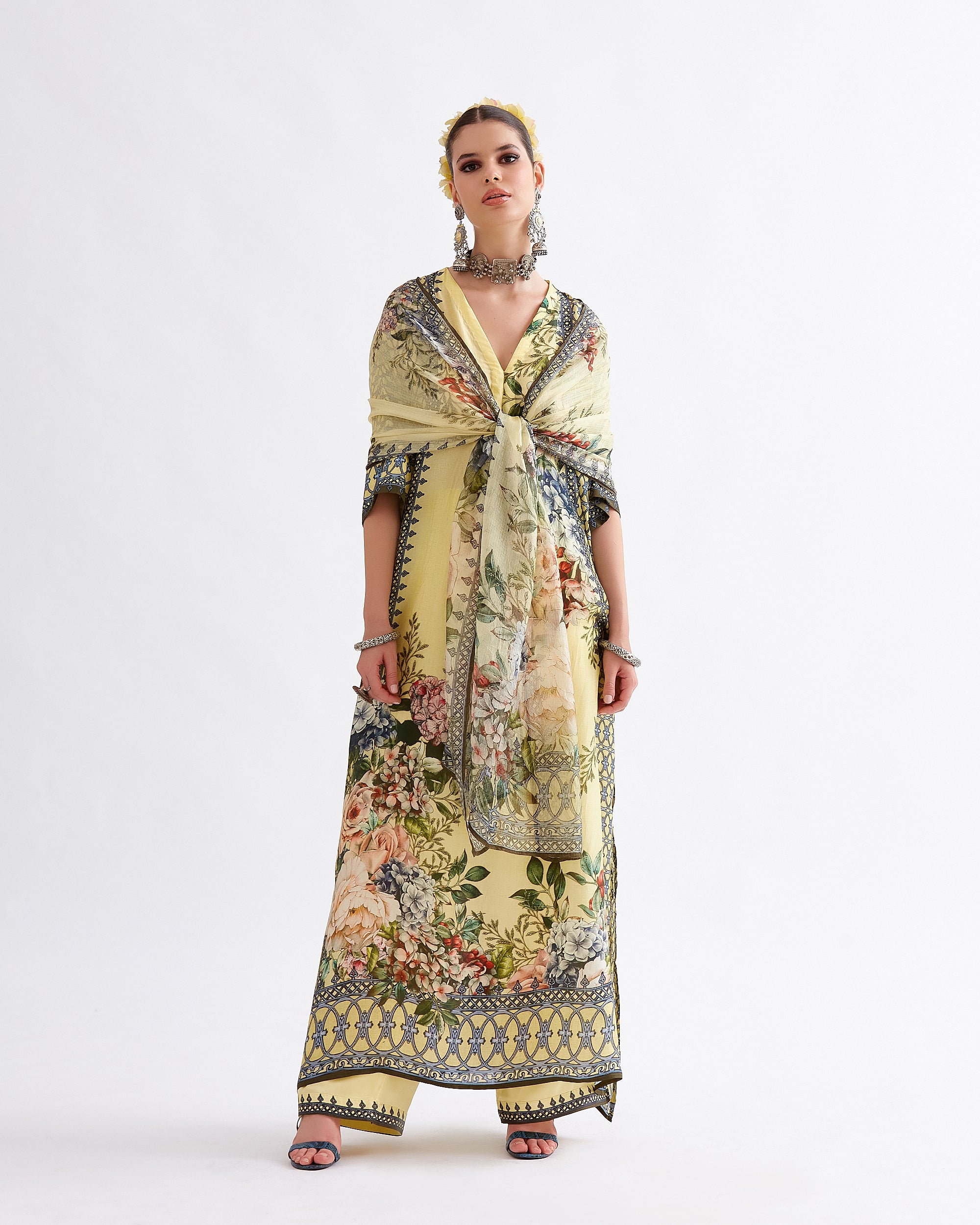 A Notting Hill Summer : Banera - Buttercup