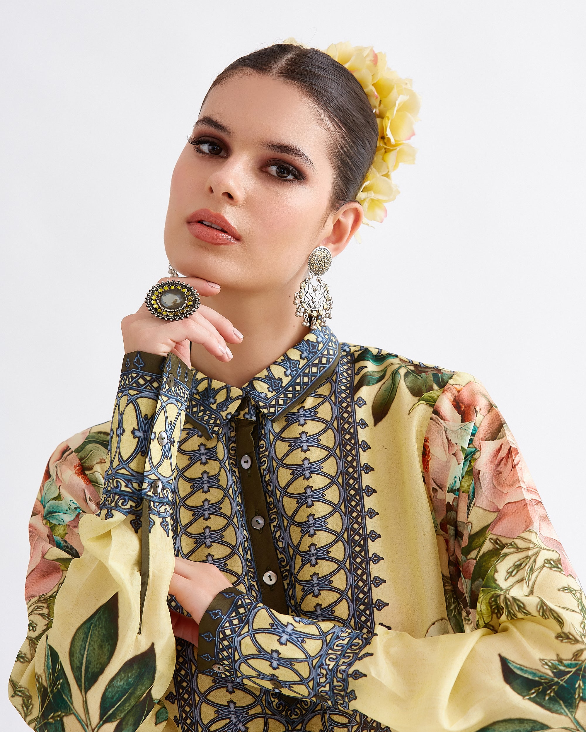 A Notting Hill Summer : Bijli - Butercup