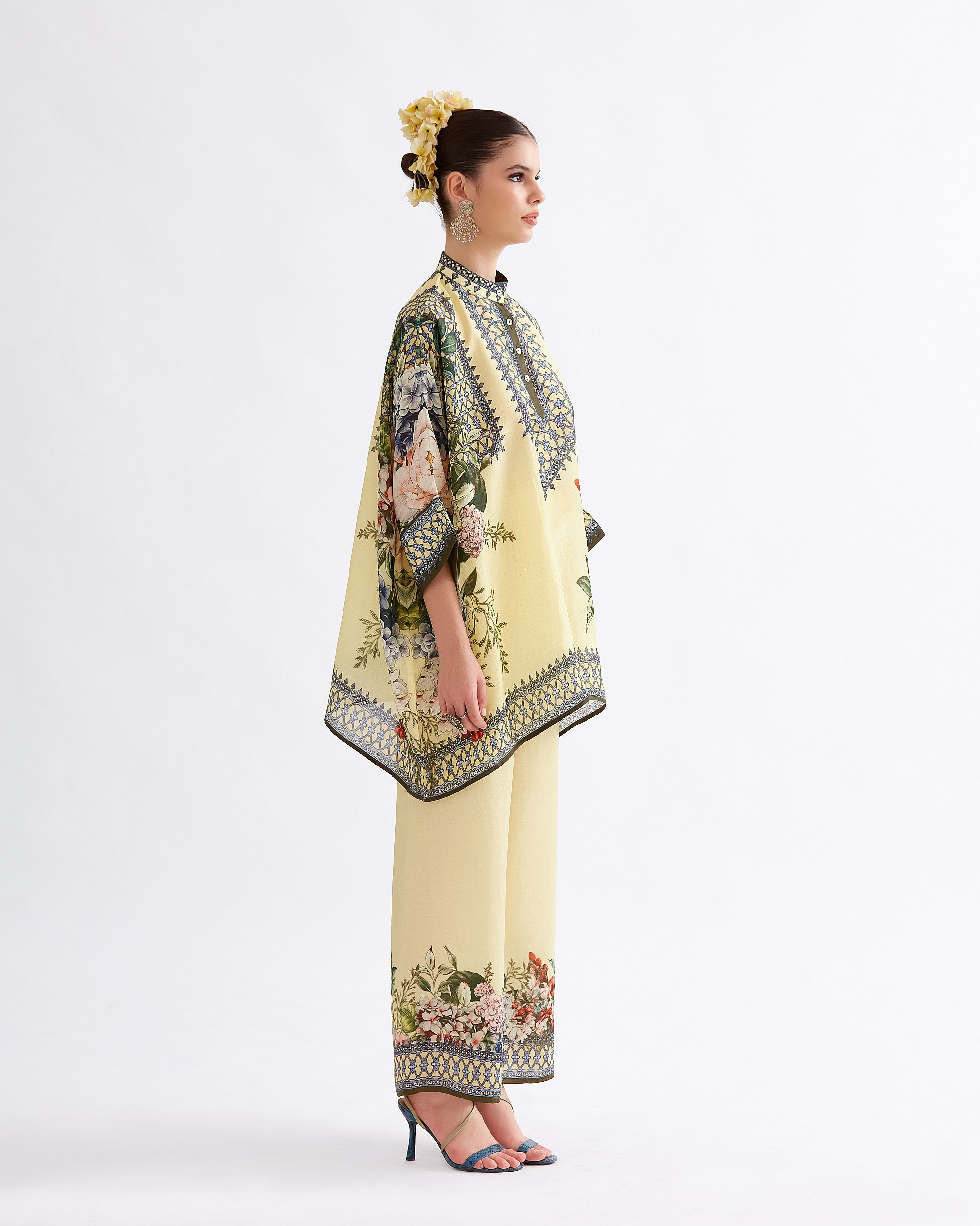 A Notting Hill Summer : Chanel - Buttercup
