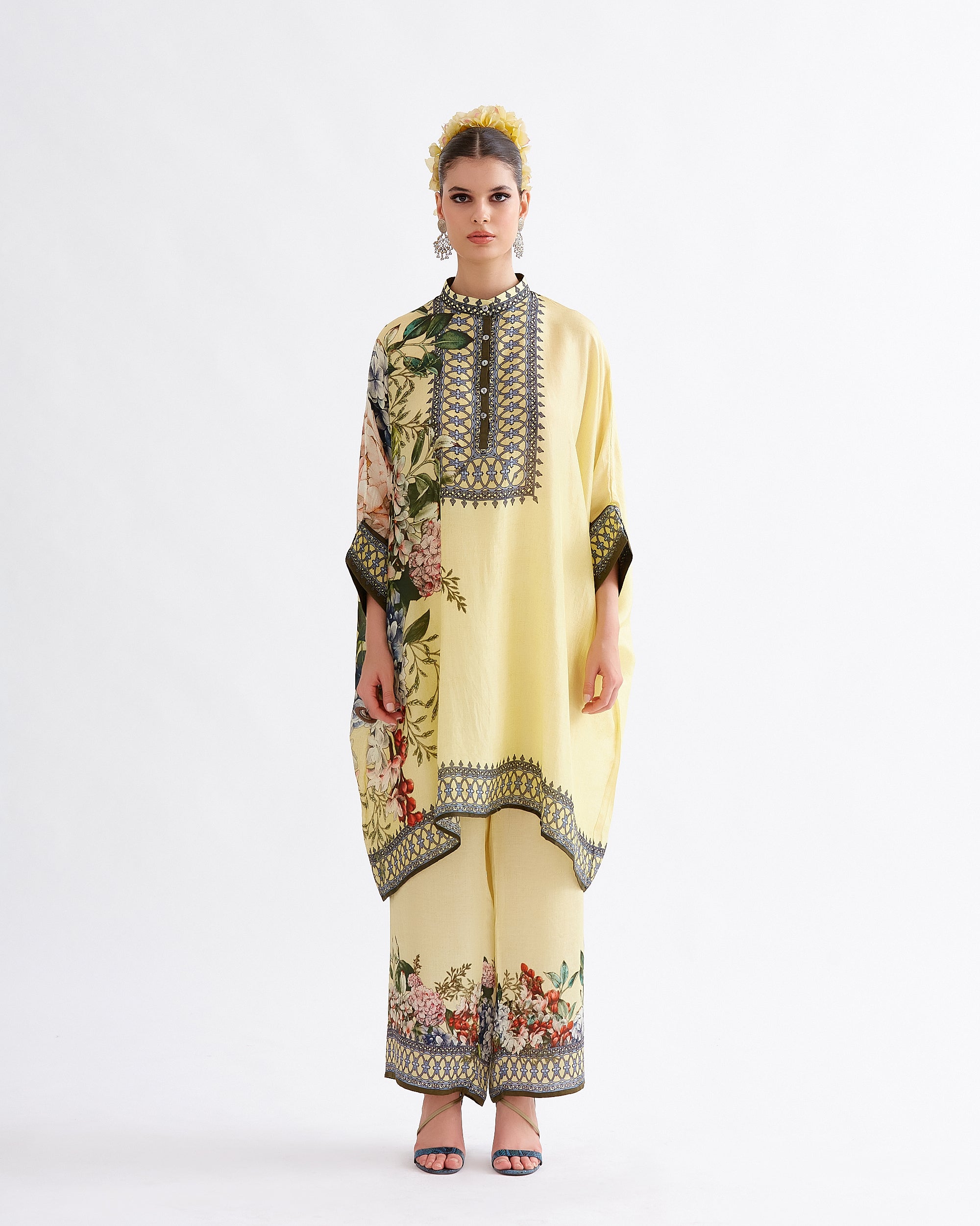 A Notting Hill Summer : Chanel 36" - Buttercup