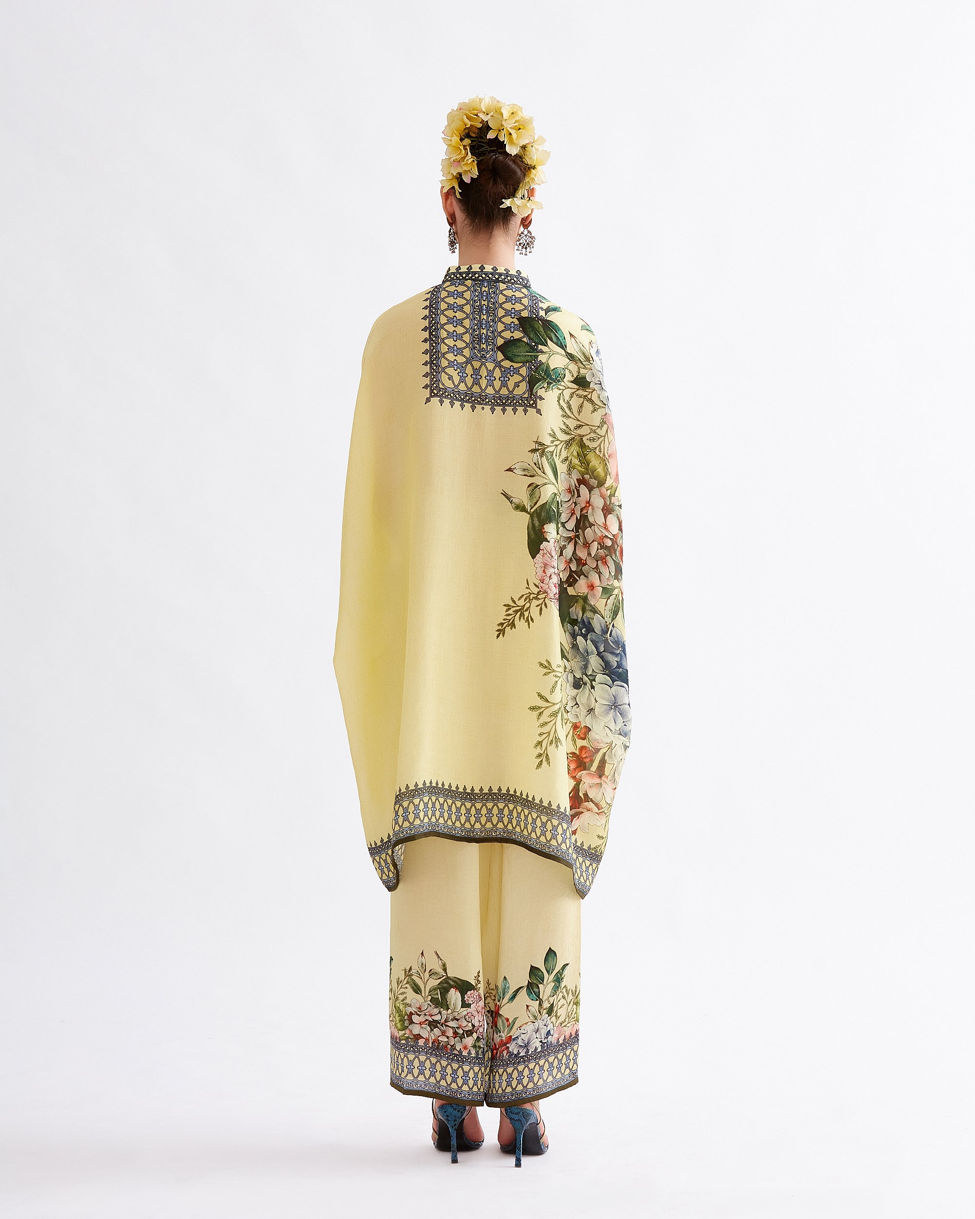 A Notting Hill Summer : Chanel 36" - Buttercup