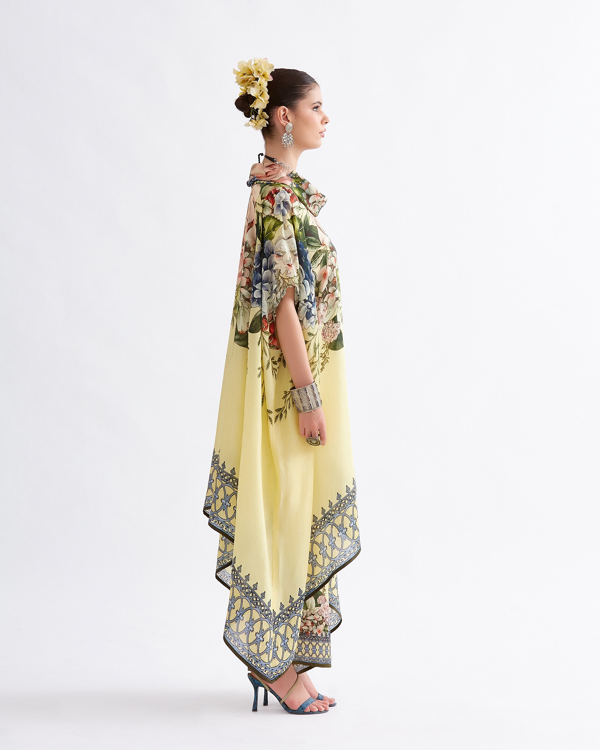 A Notting Hill Summer : Lavanya - Buttercup