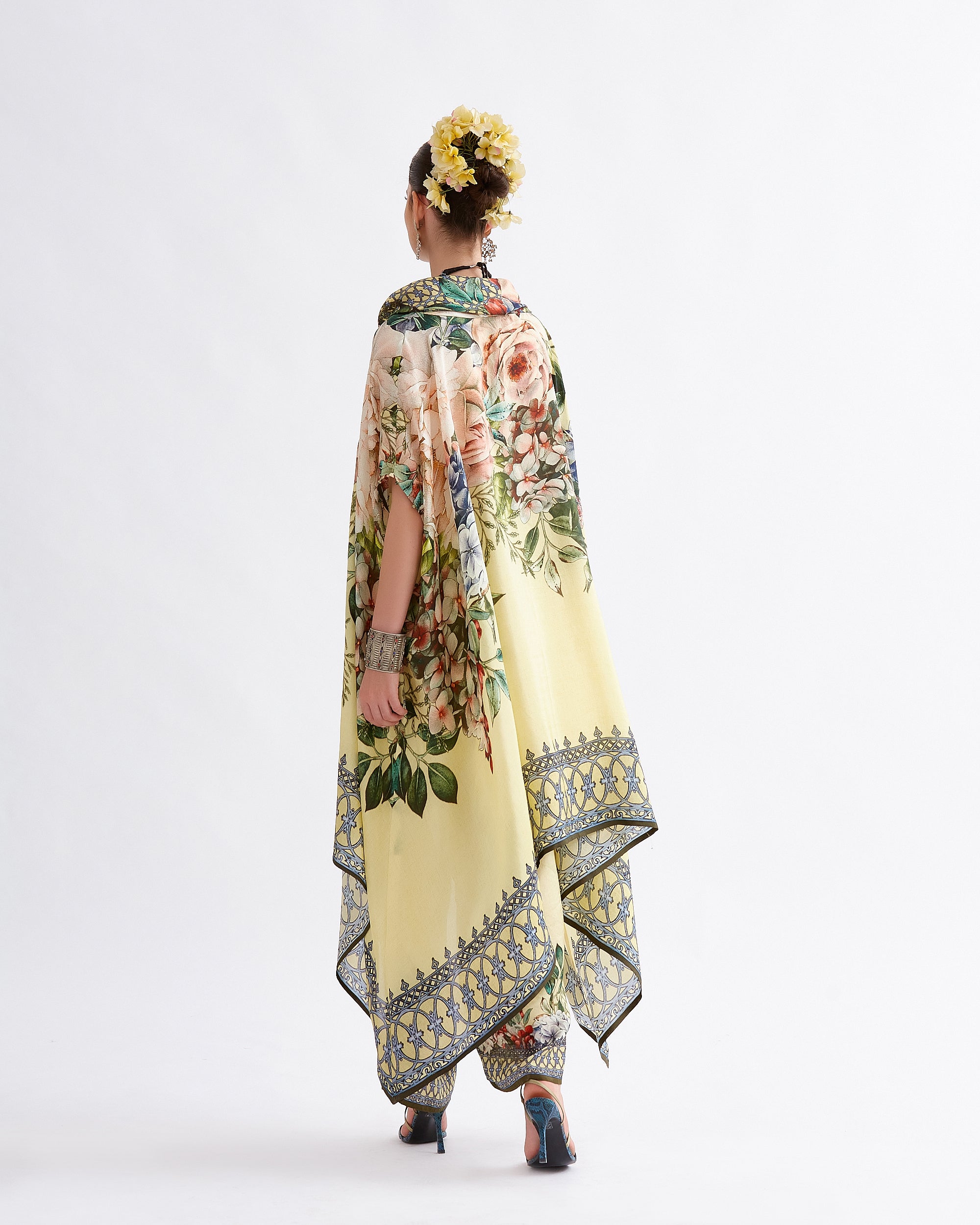 A Notting Hill Summer : Lavanya - Buttercup