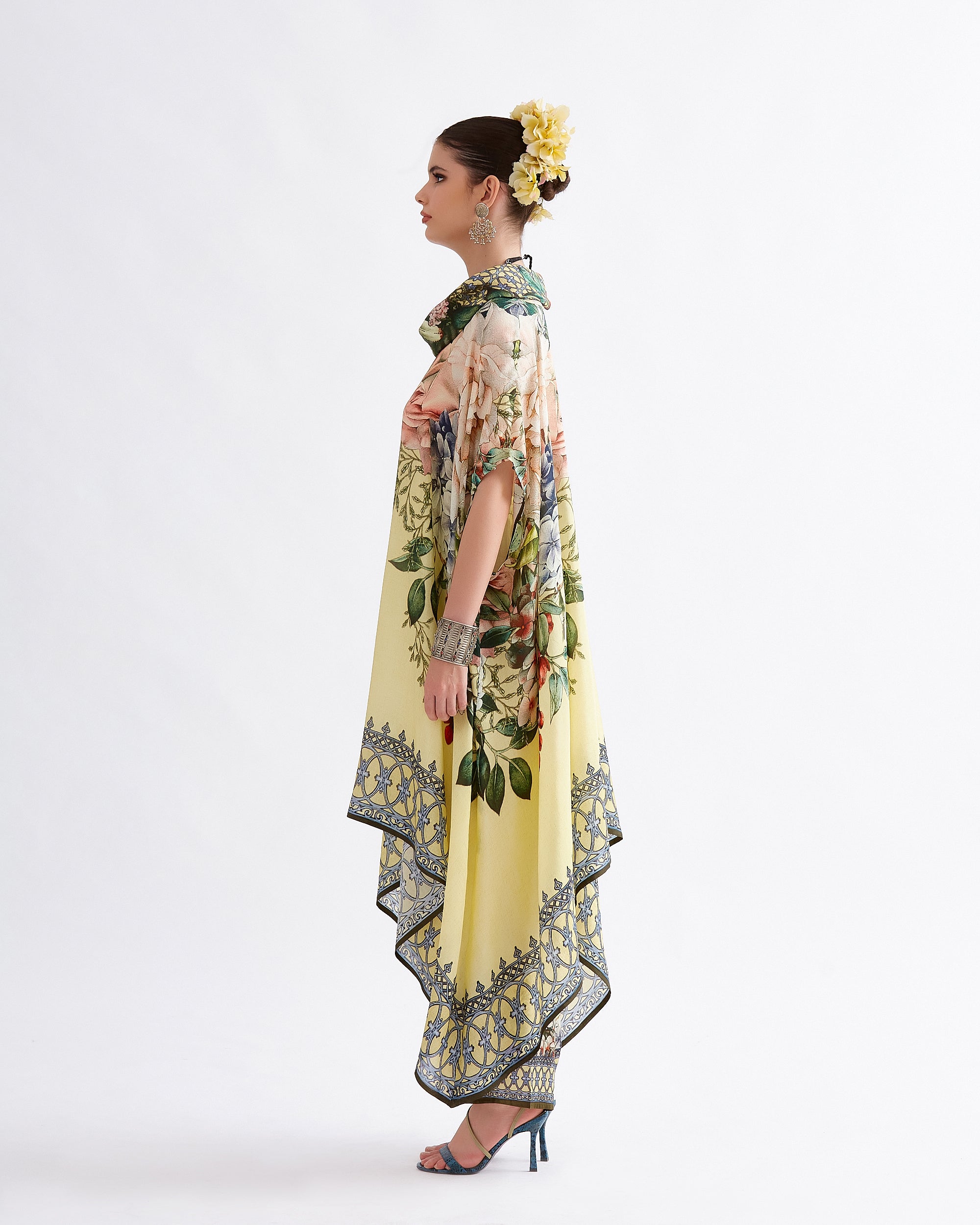 A Notting Hill Summer : Lavanya - Buttercup