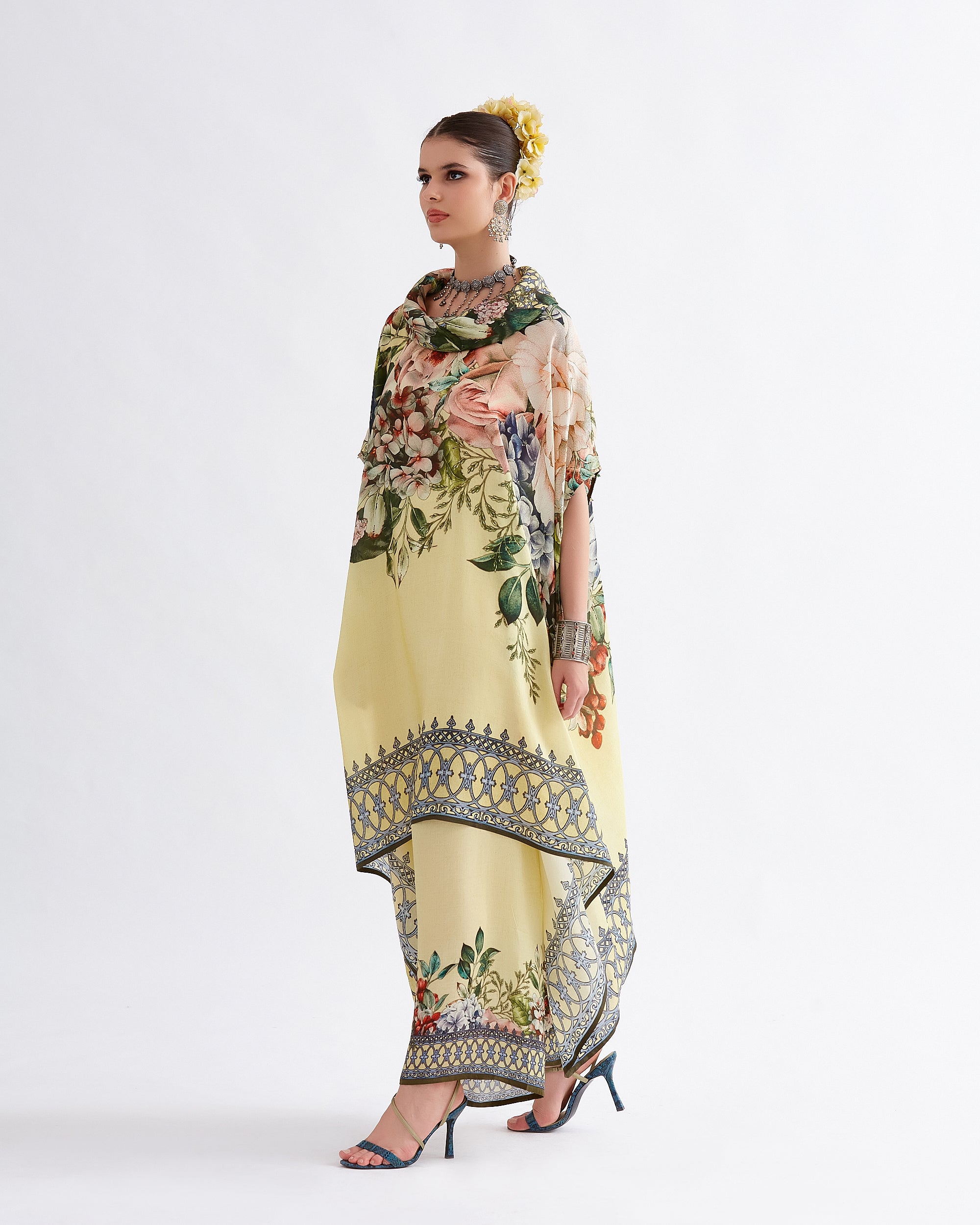 A Notting Hill Summer : Lavanya - Buttercup