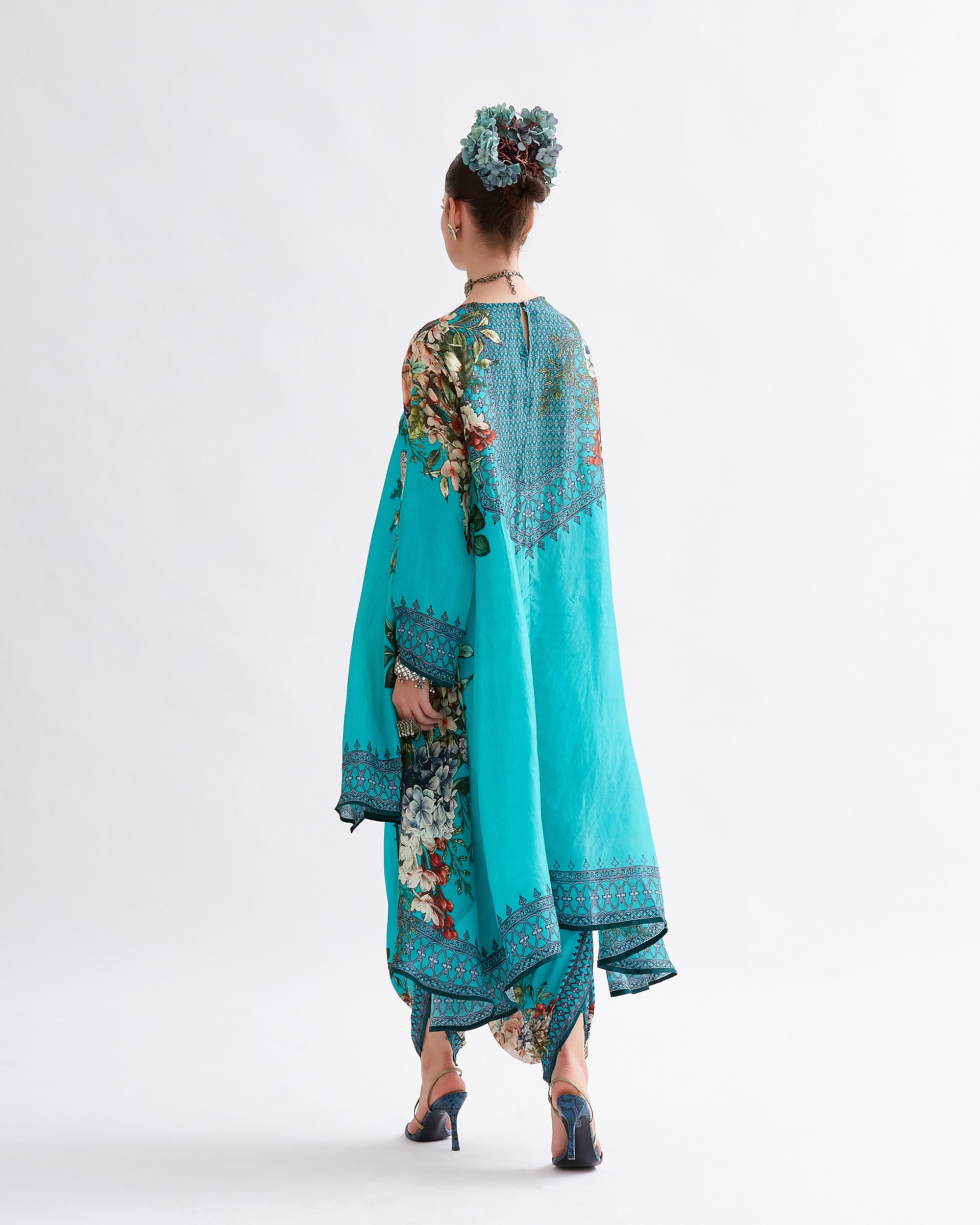 A Notting Hill Summer : Aafreen - Jade