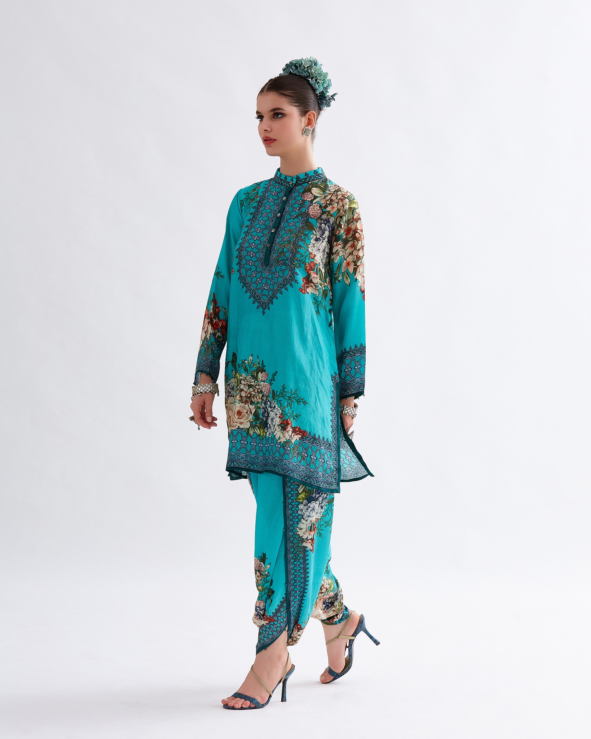 A Notting Hill Summer : Reza - Teal