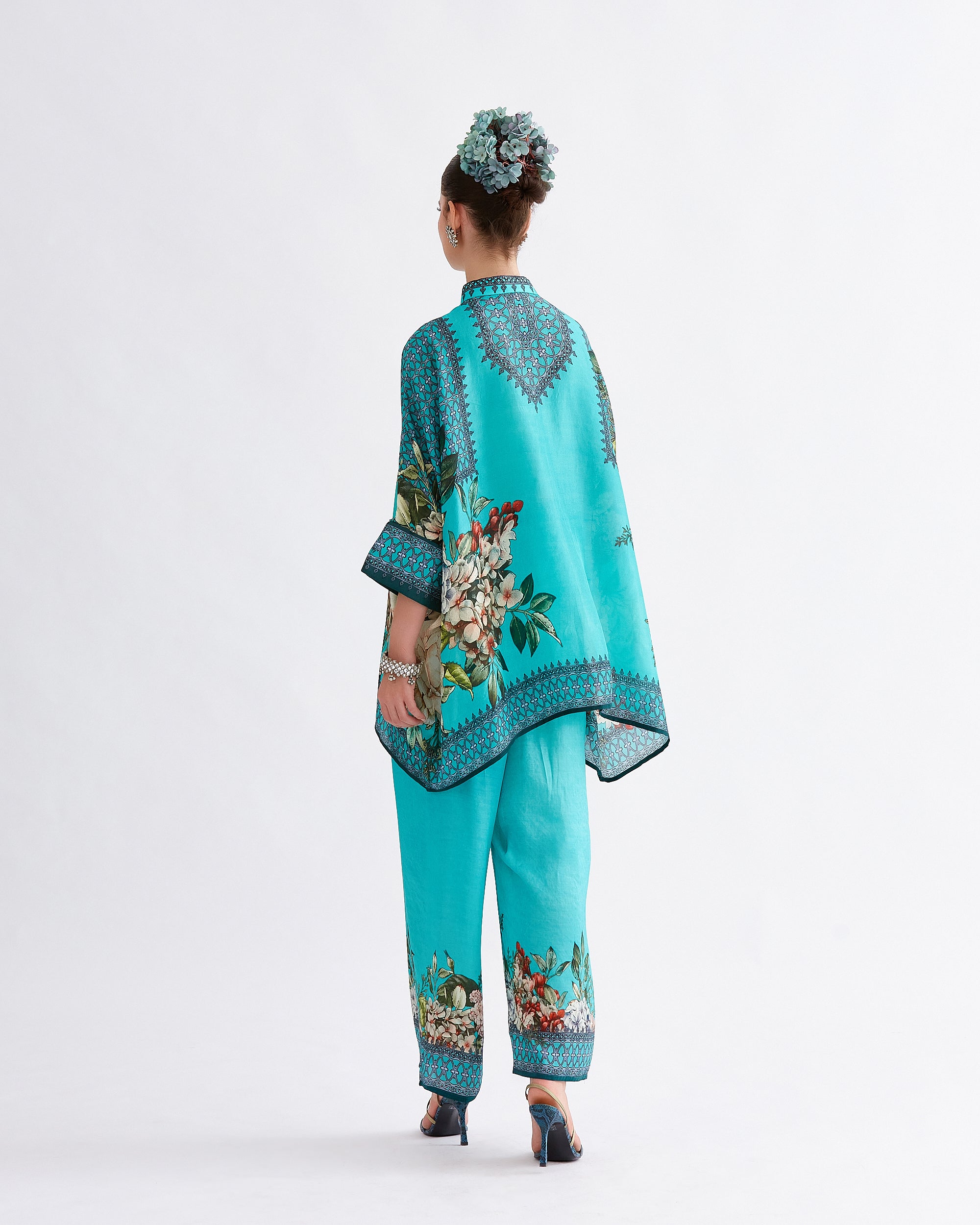 A Notting Hill Summer : Chanel - Jade